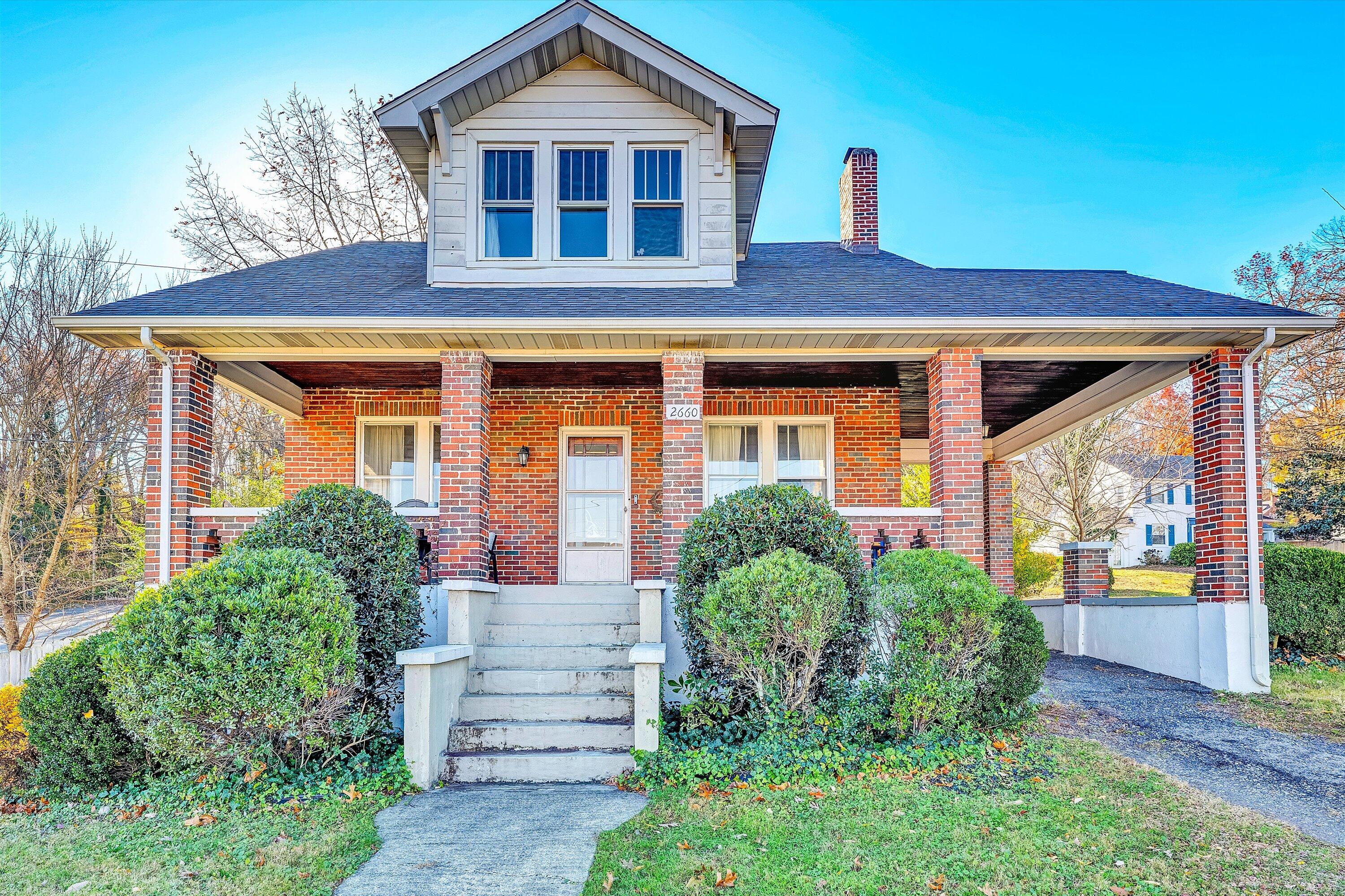 2660 Sweetbrier AVE SW