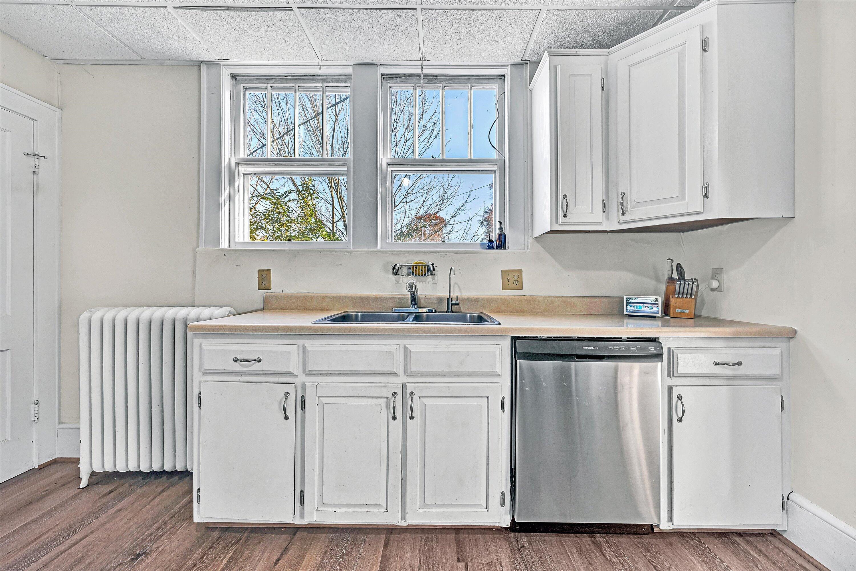 2660 Sweetbrier AVE SW