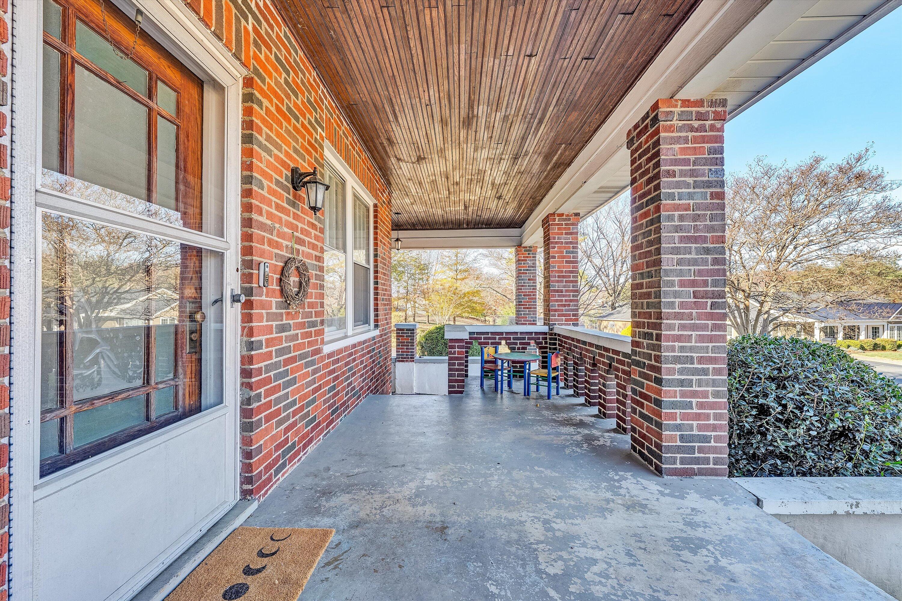 2660 Sweetbrier AVE SW