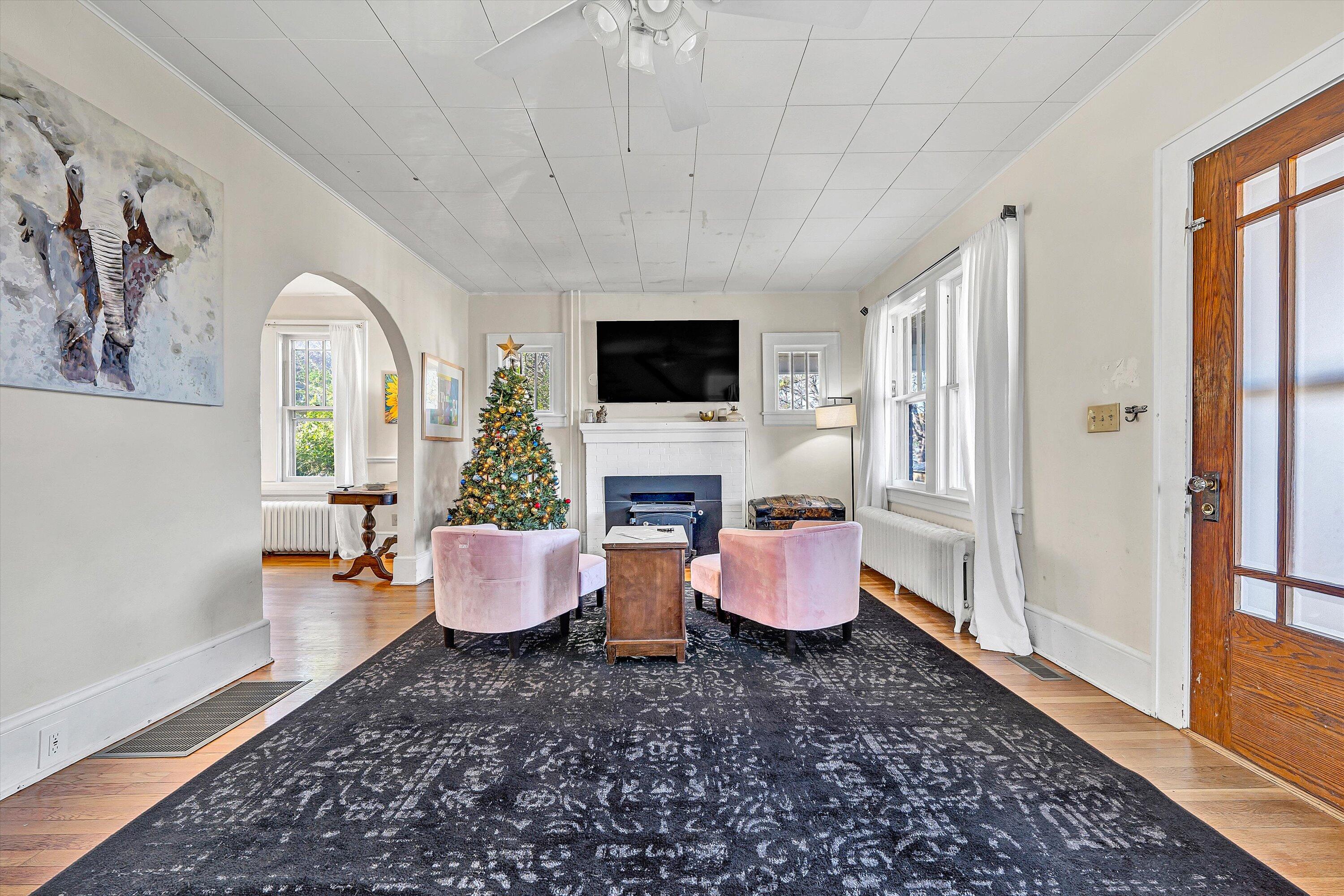 2660 Sweetbrier AVE SW