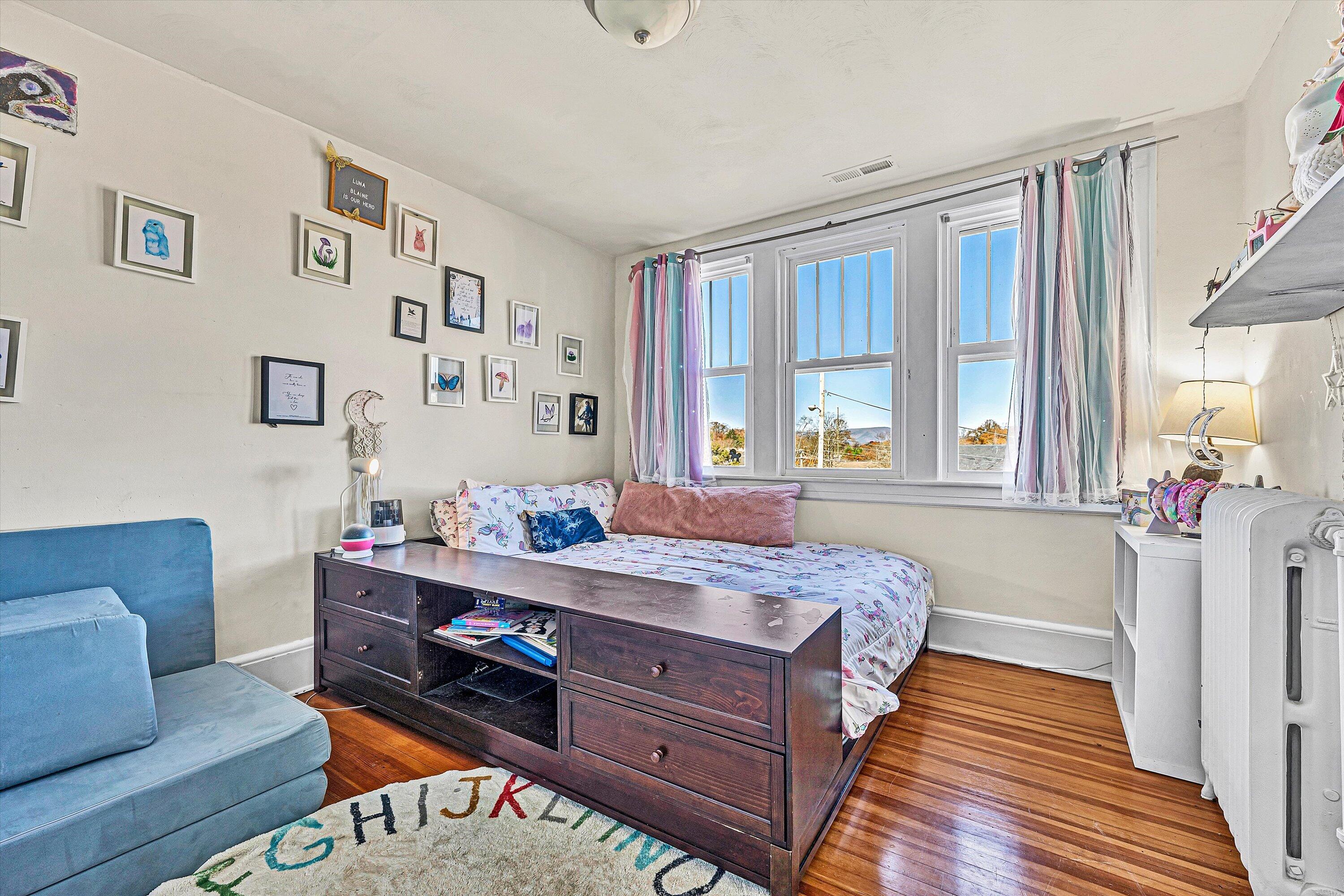 2660 Sweetbrier AVE SW