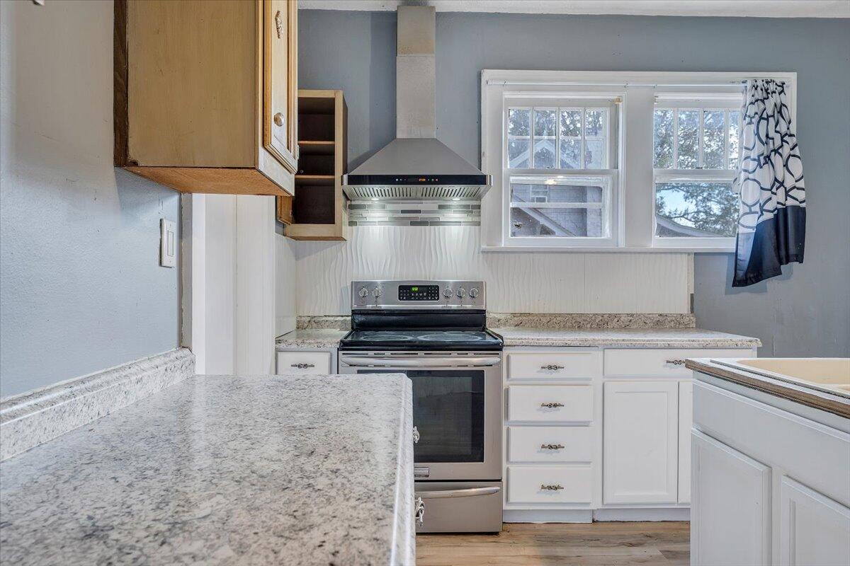 3309 Birchwood AVE NE