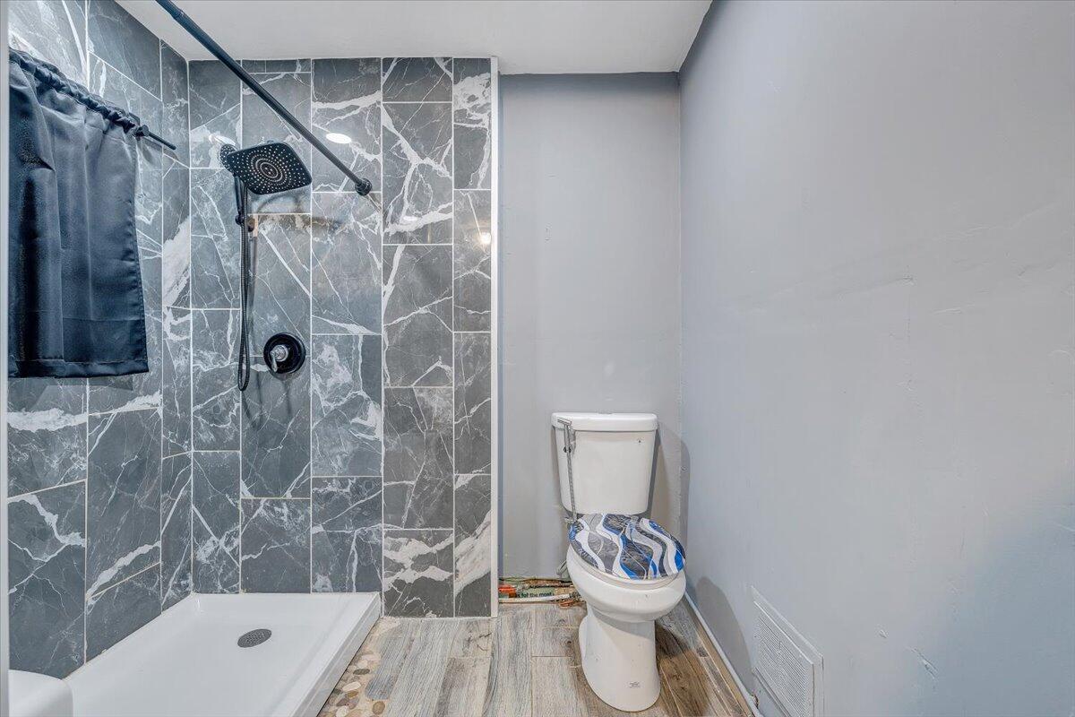 3309 Birchwood AVE NE