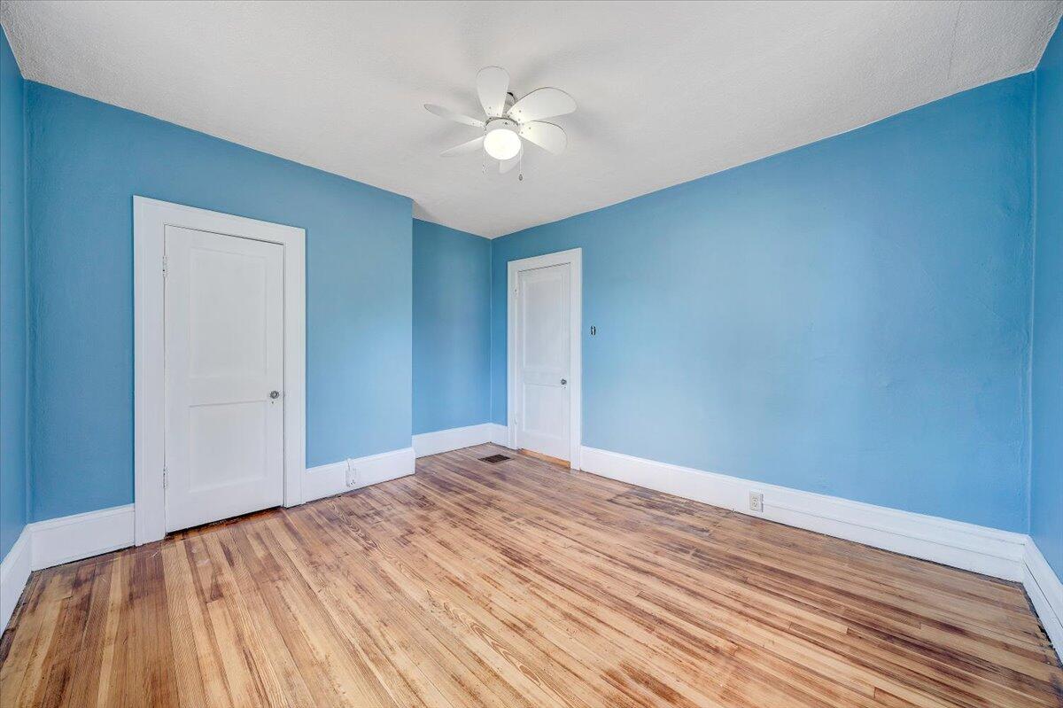 3309 Birchwood AVE NE