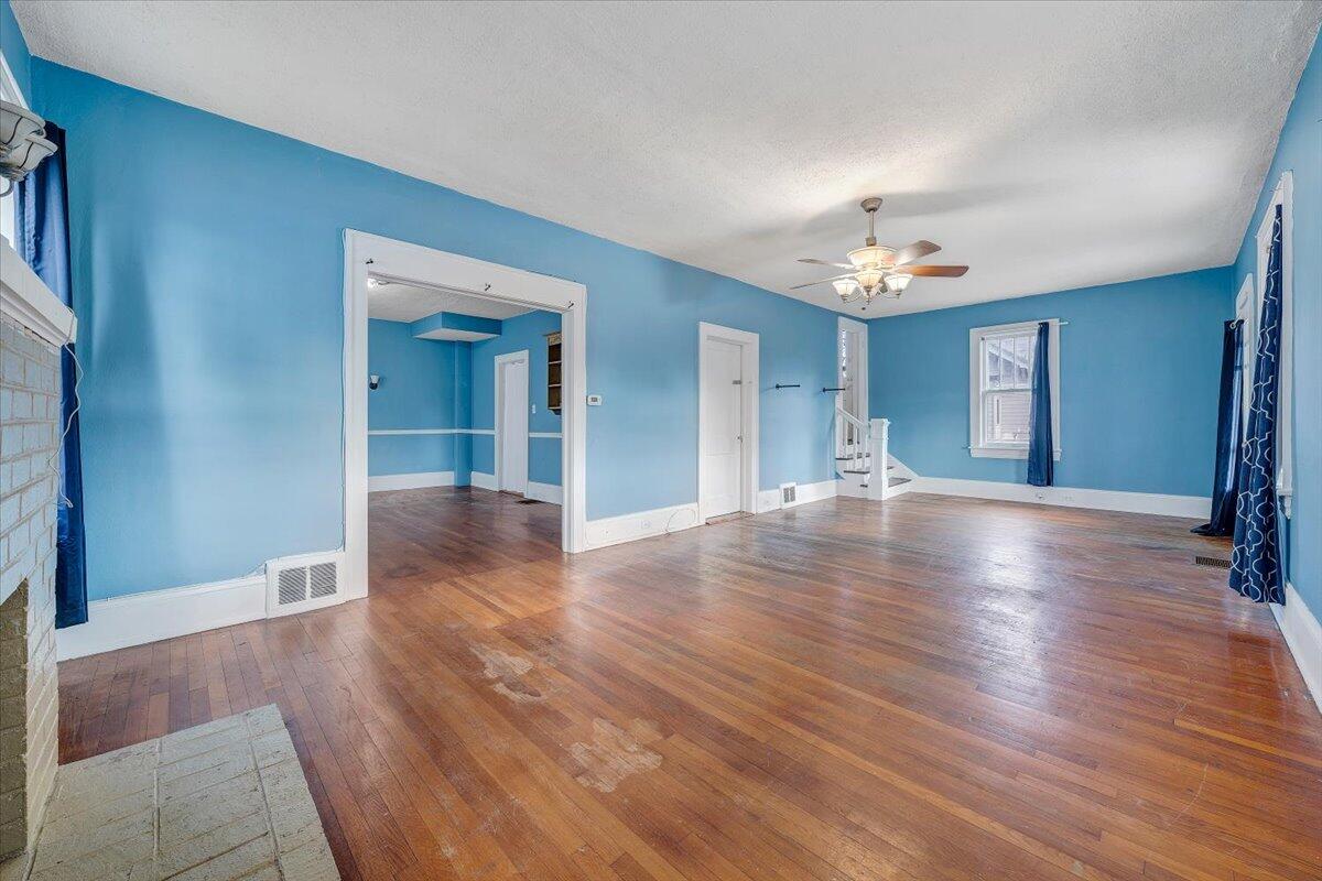 3309 Birchwood AVE NE