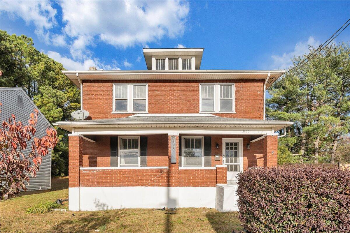 3309 Birchwood AVE NE