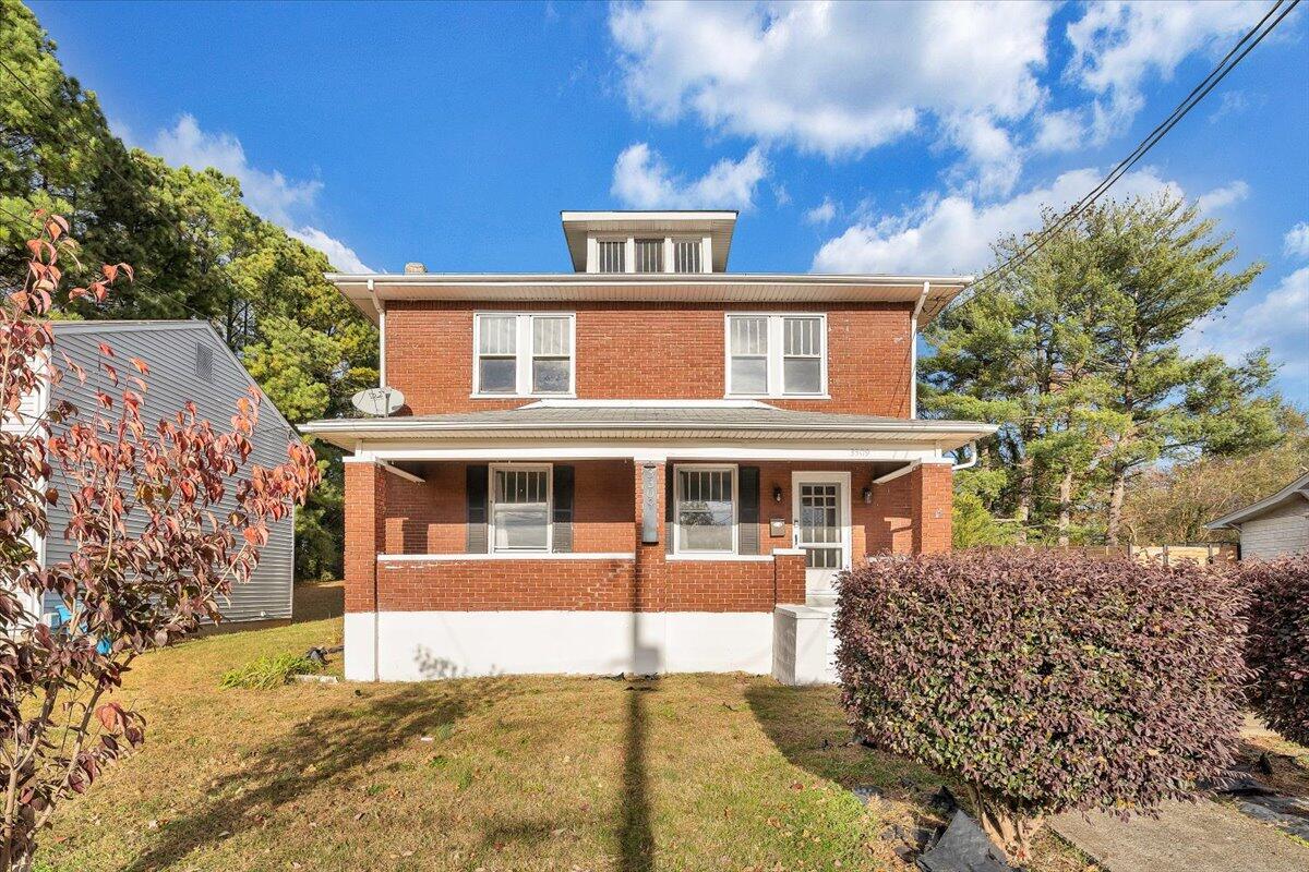 3309 Birchwood AVE NE