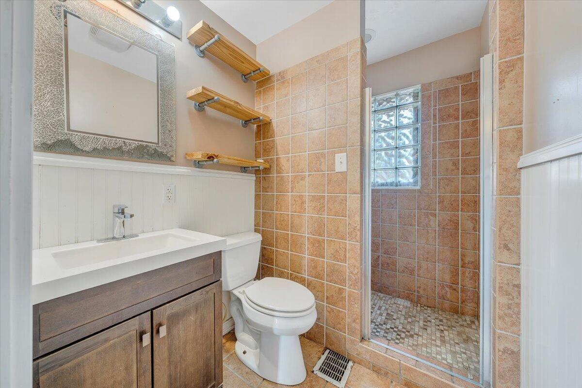 3309 Birchwood AVE NE