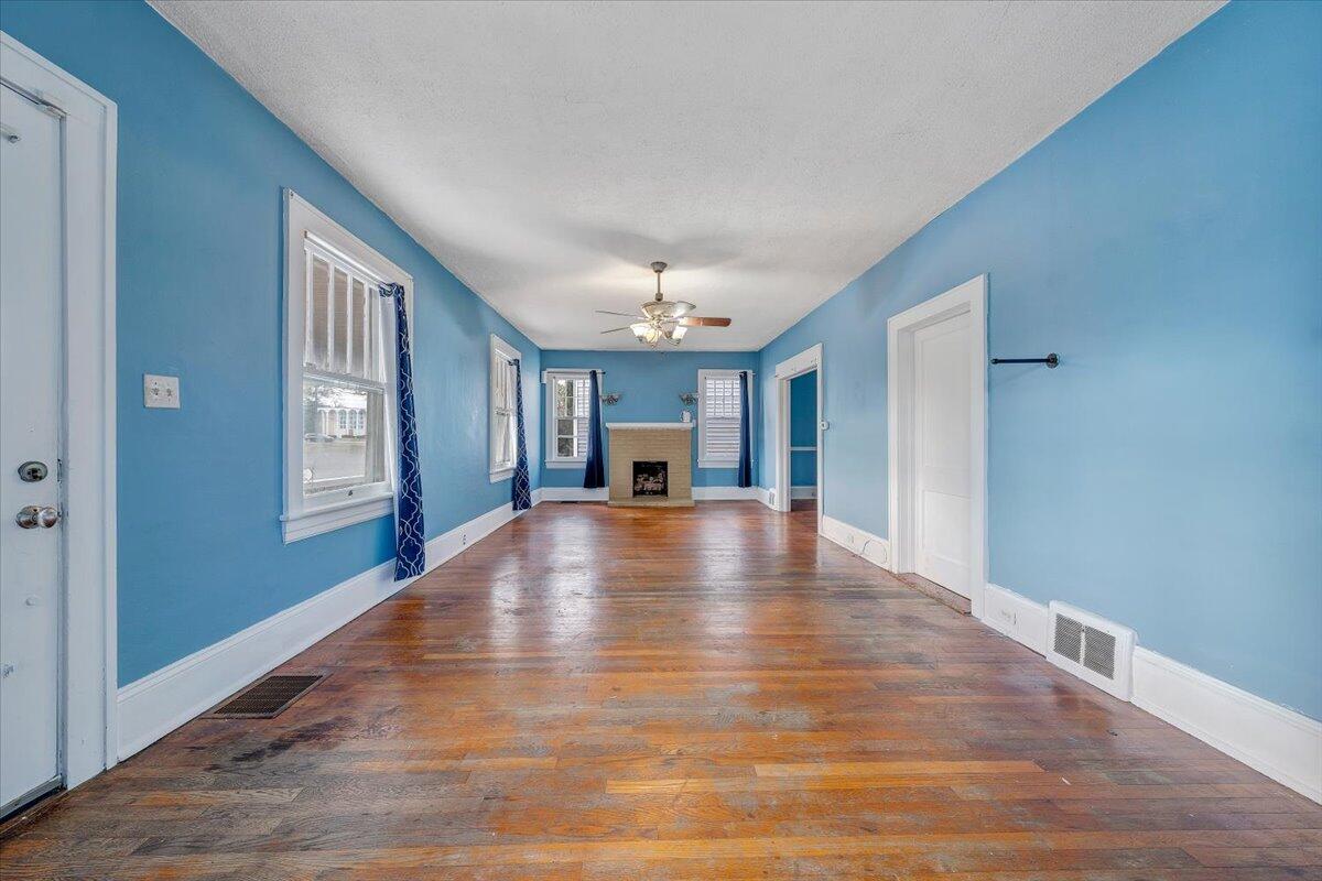 3309 Birchwood AVE NE