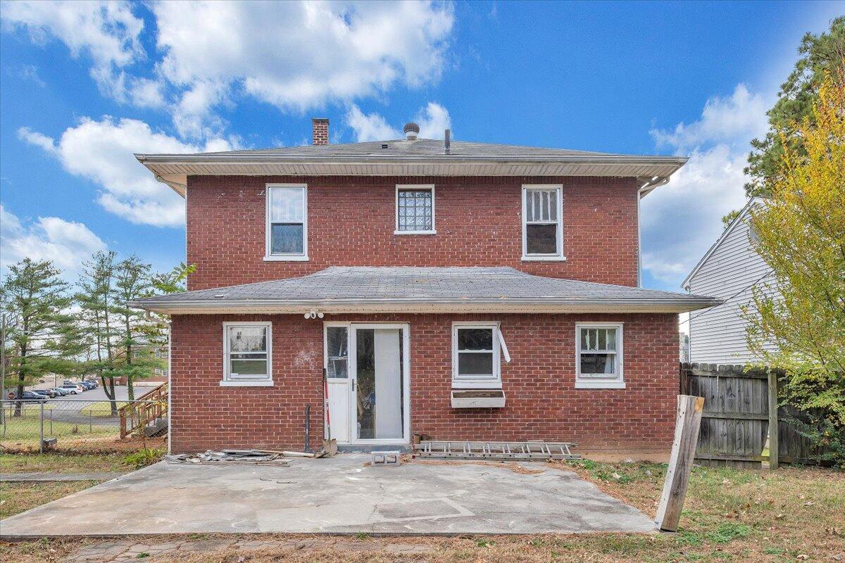 3309 Birchwood AVE NE