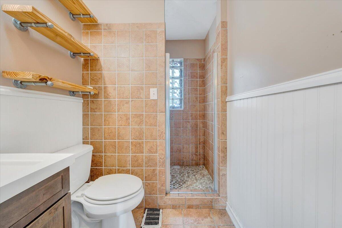 3309 Birchwood AVE NE