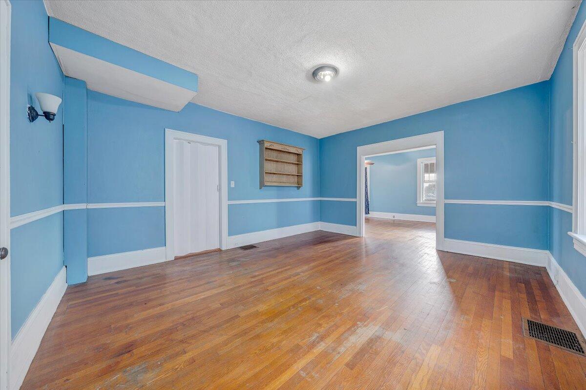 3309 Birchwood AVE NE