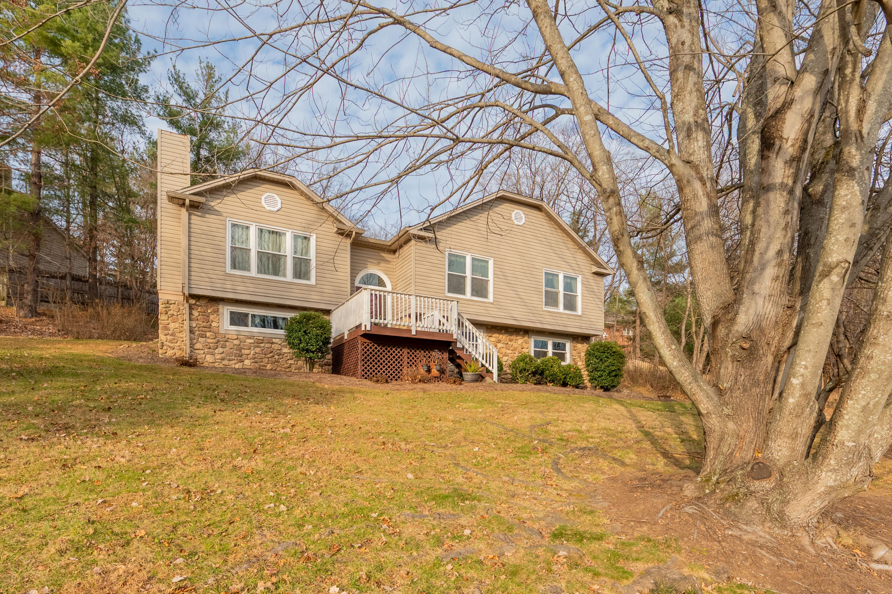 8011 Cedar Edge RD