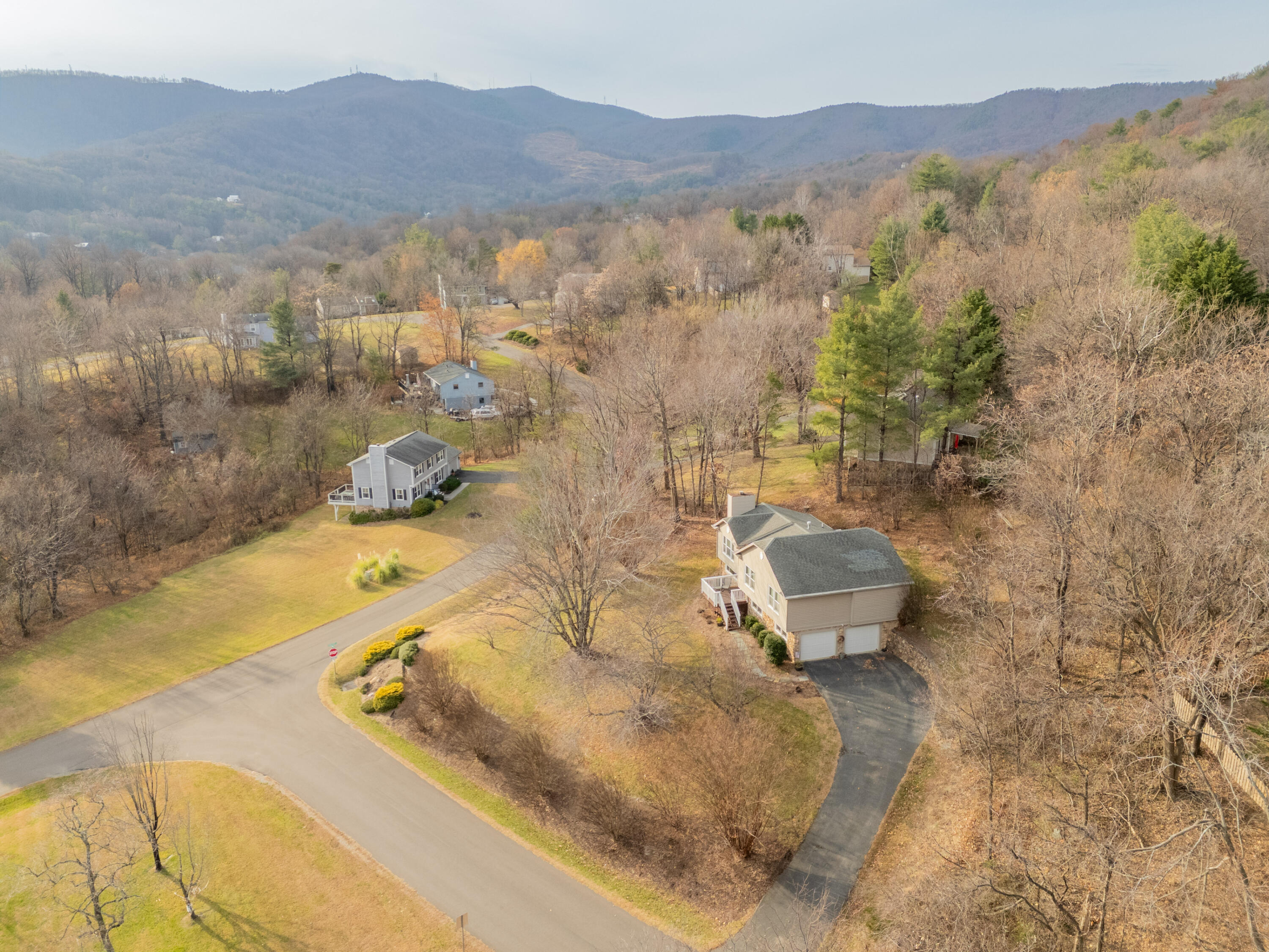 8011 Cedar Edge RD