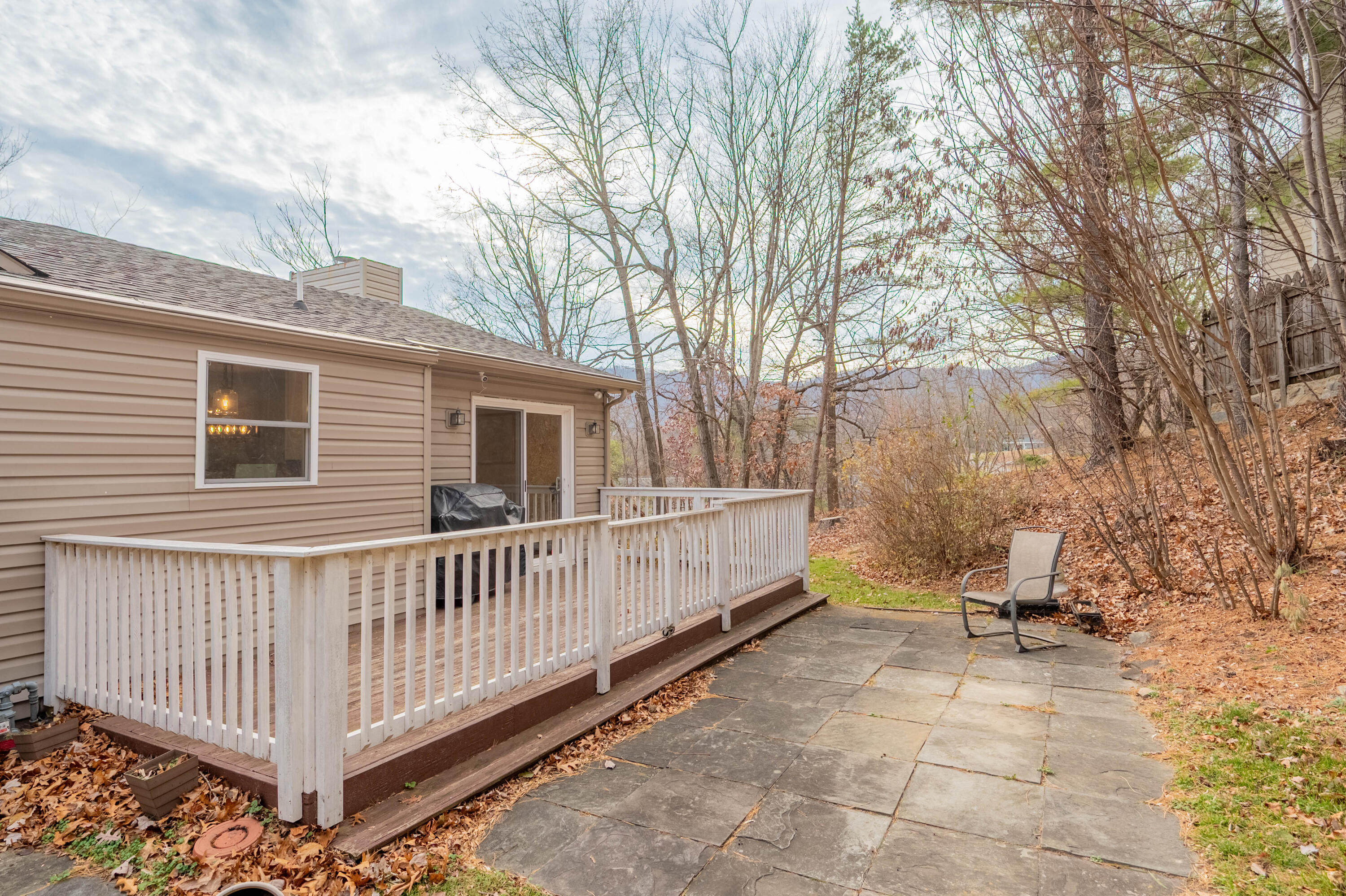 8011 Cedar Edge RD