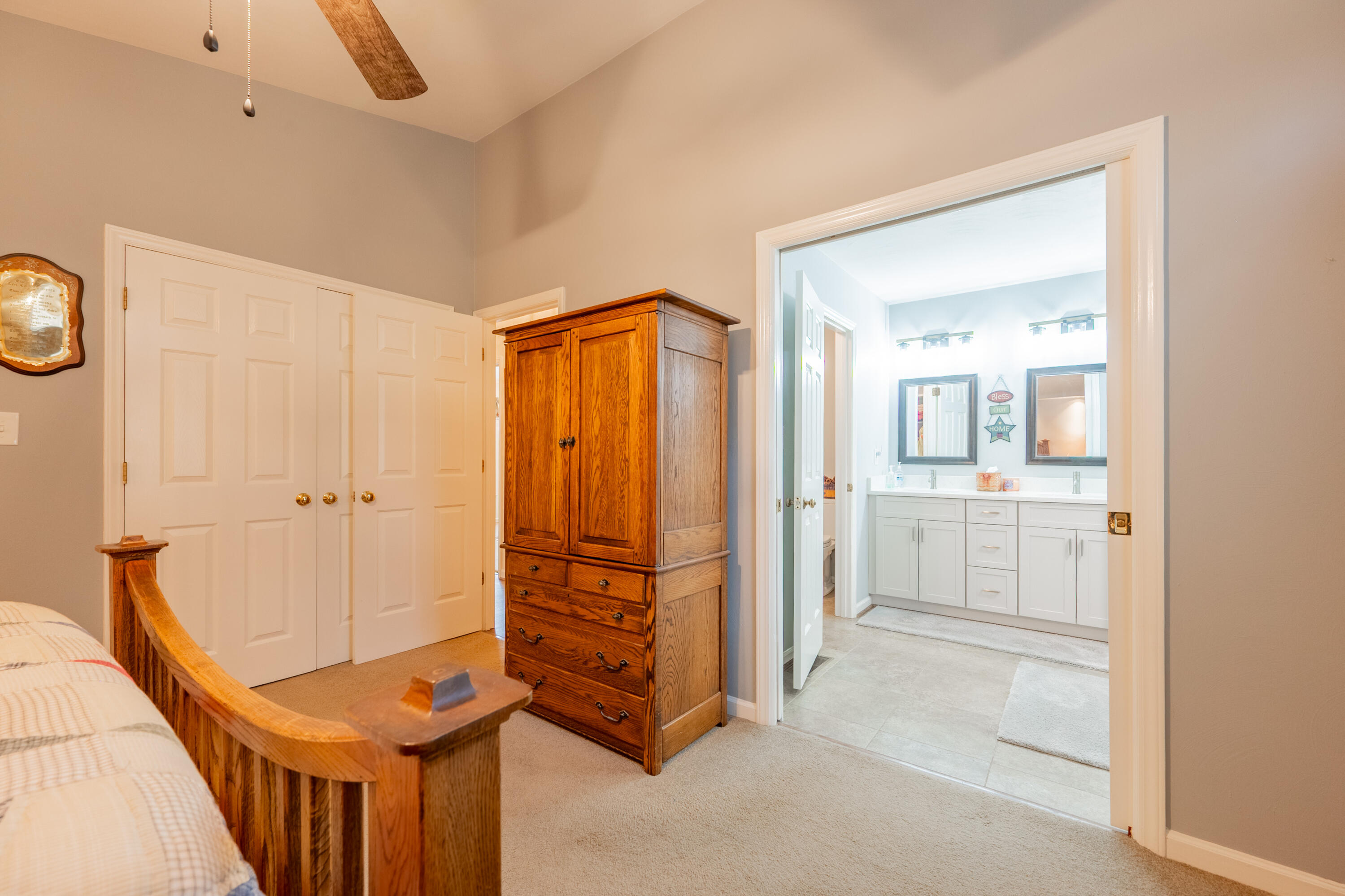 8011 Cedar Edge RD