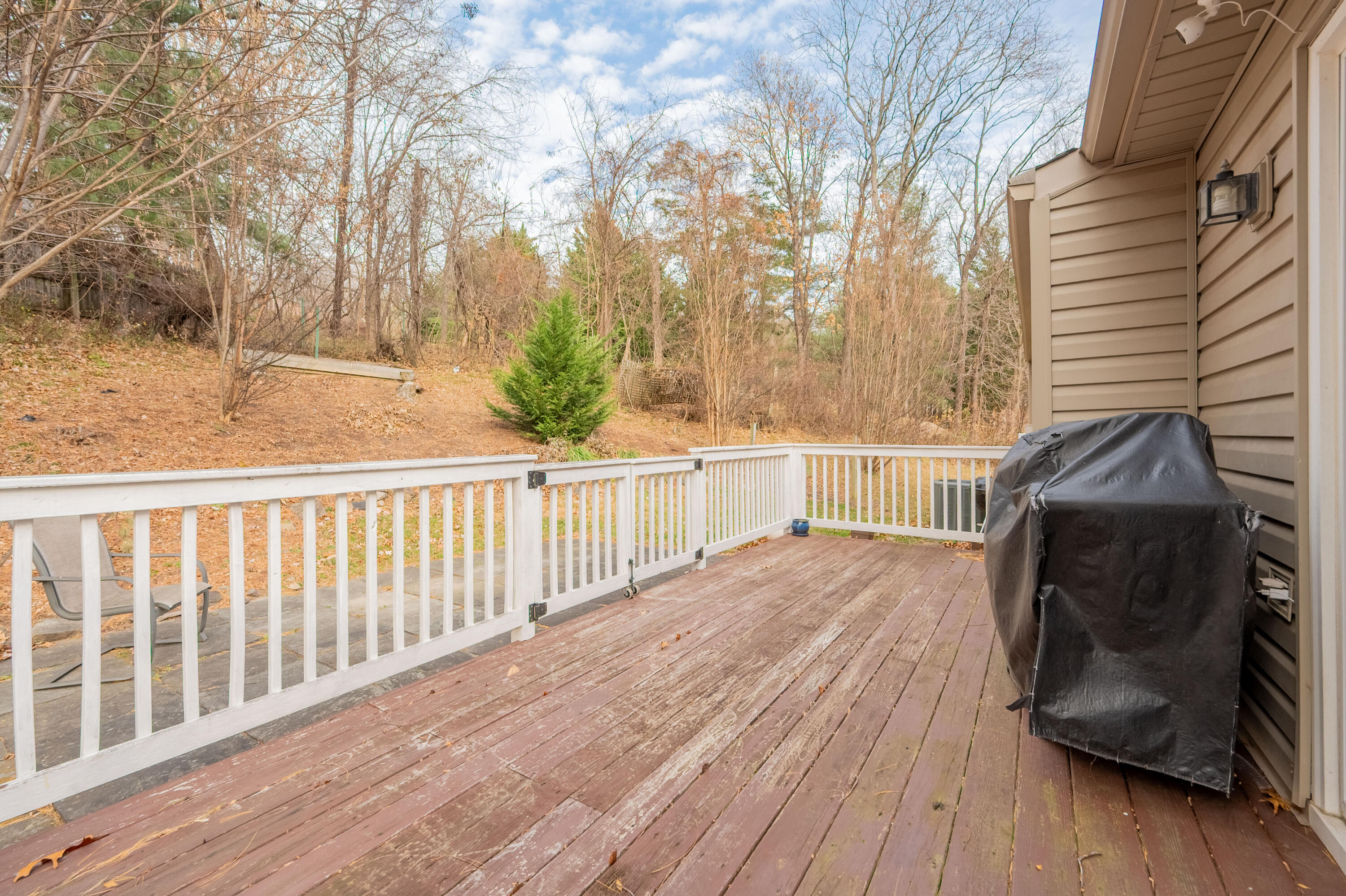 8011 Cedar Edge RD