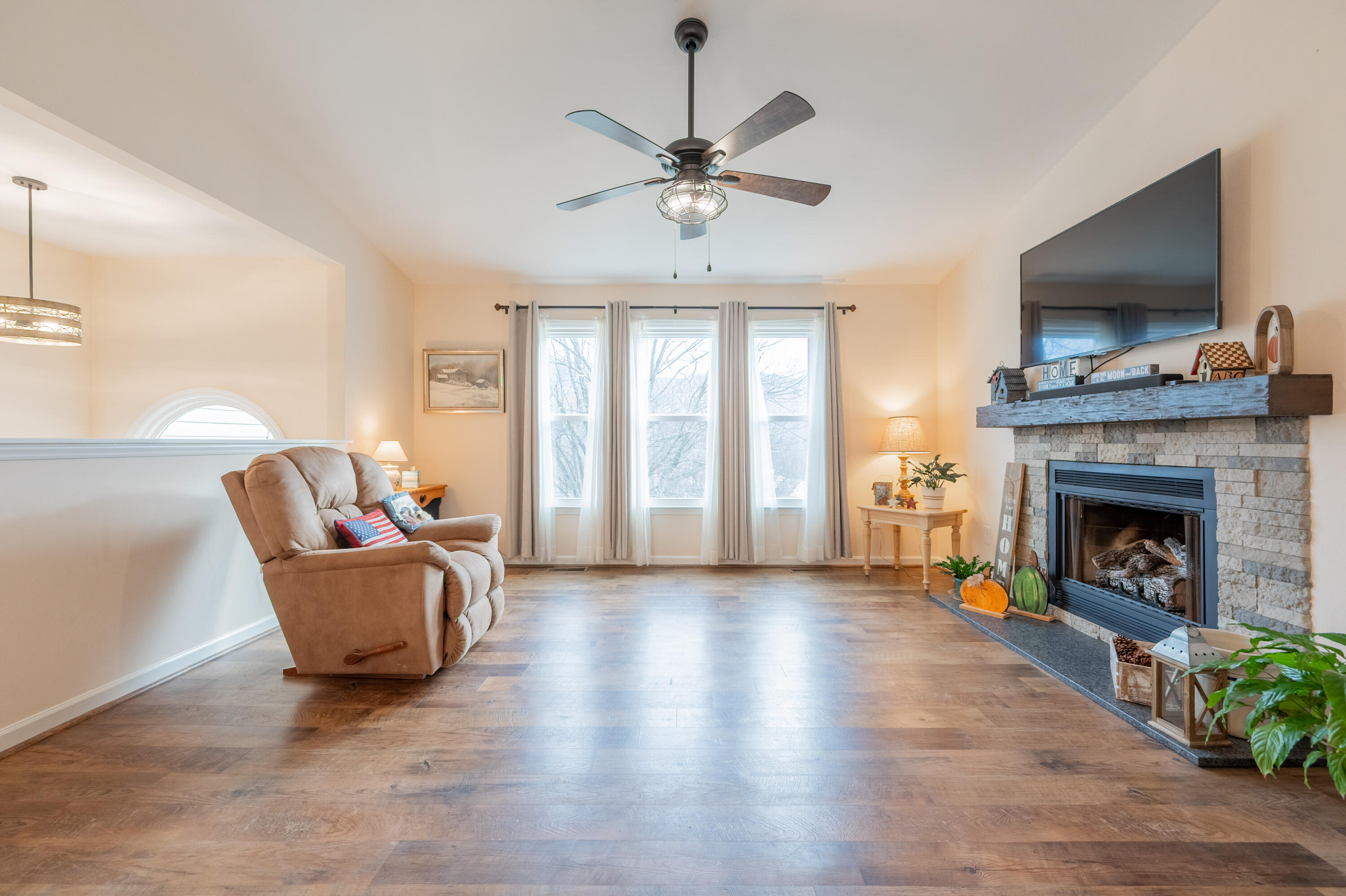 8011 Cedar Edge RD