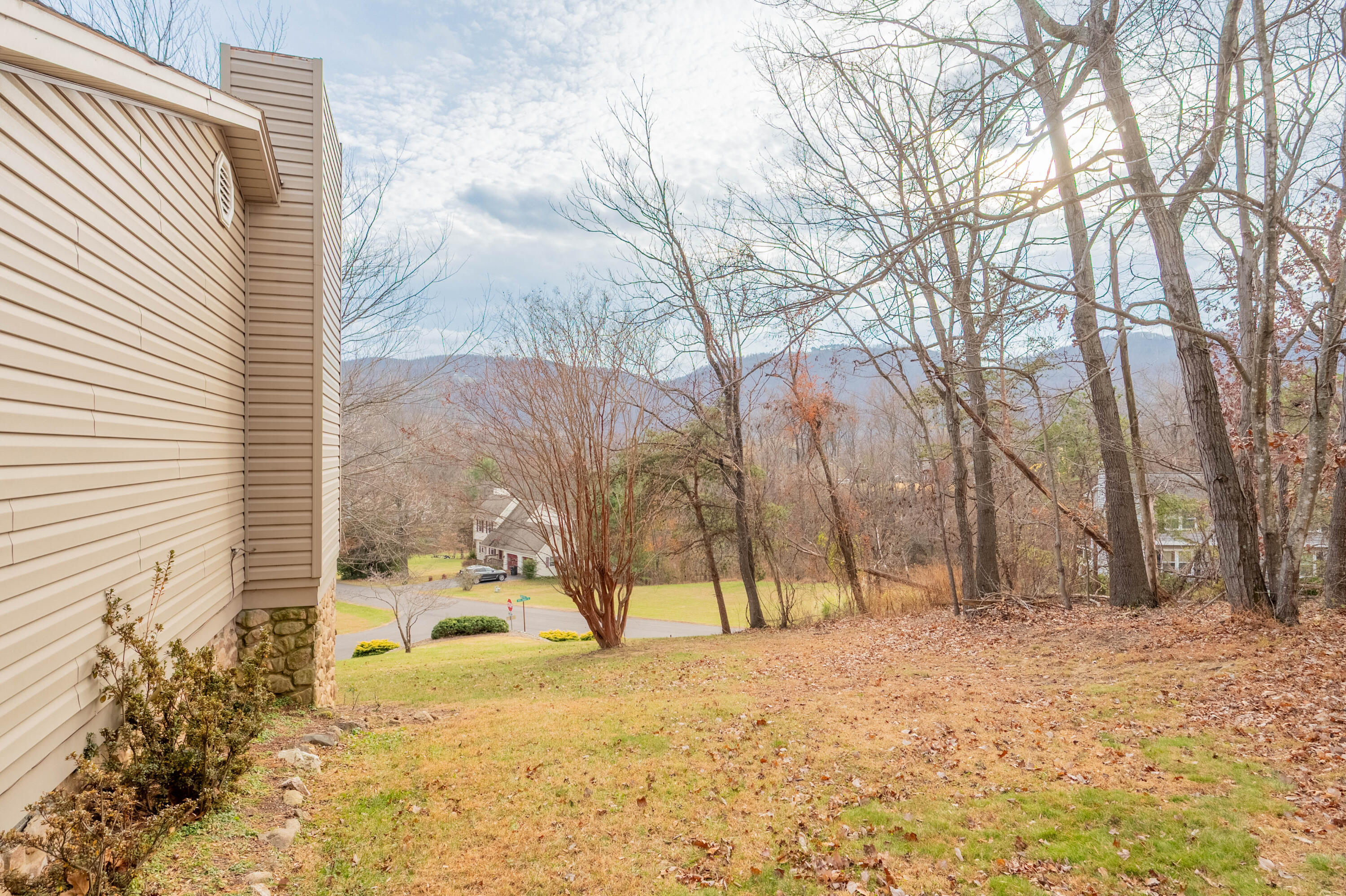 8011 Cedar Edge RD