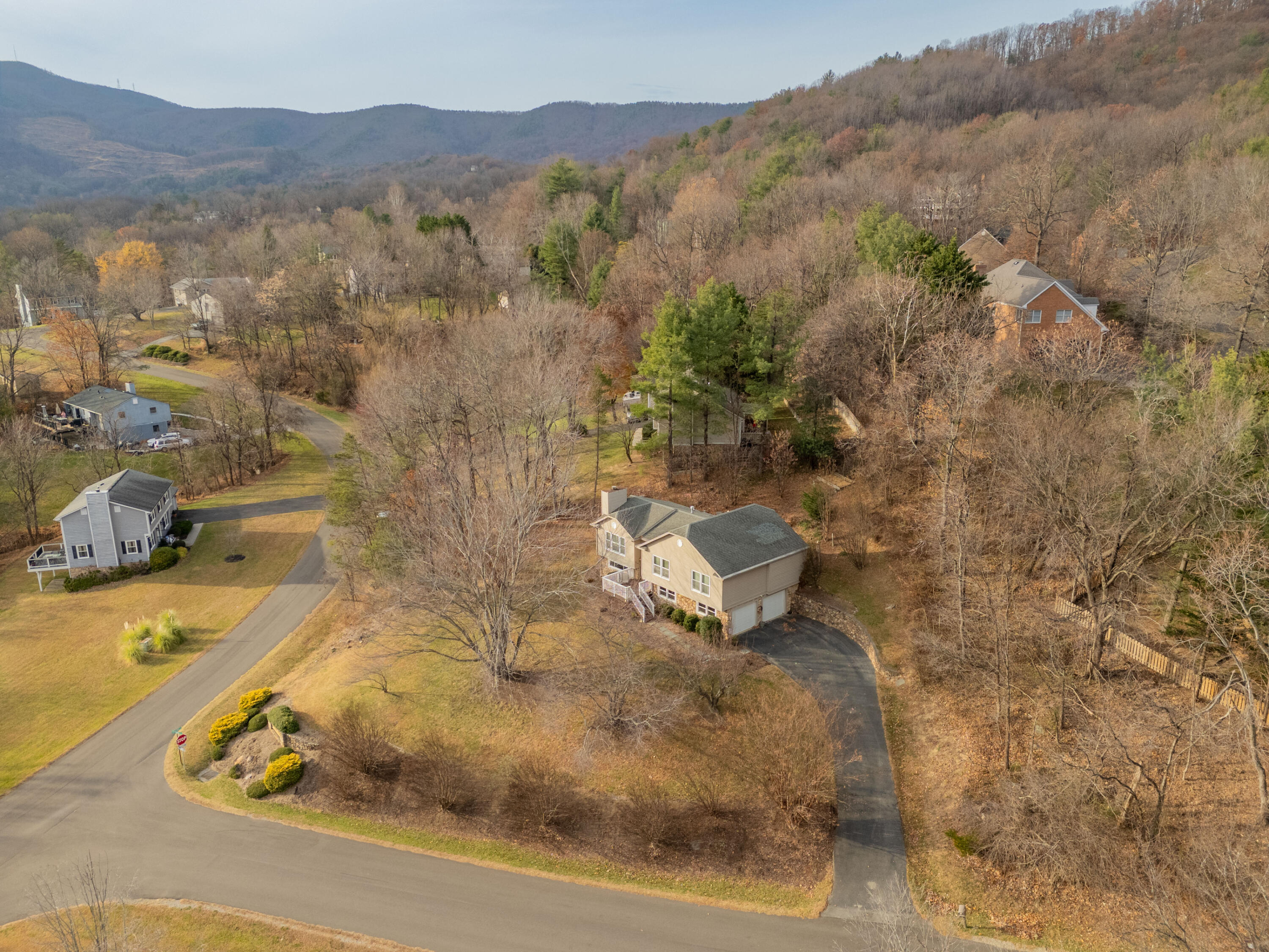8011 Cedar Edge RD