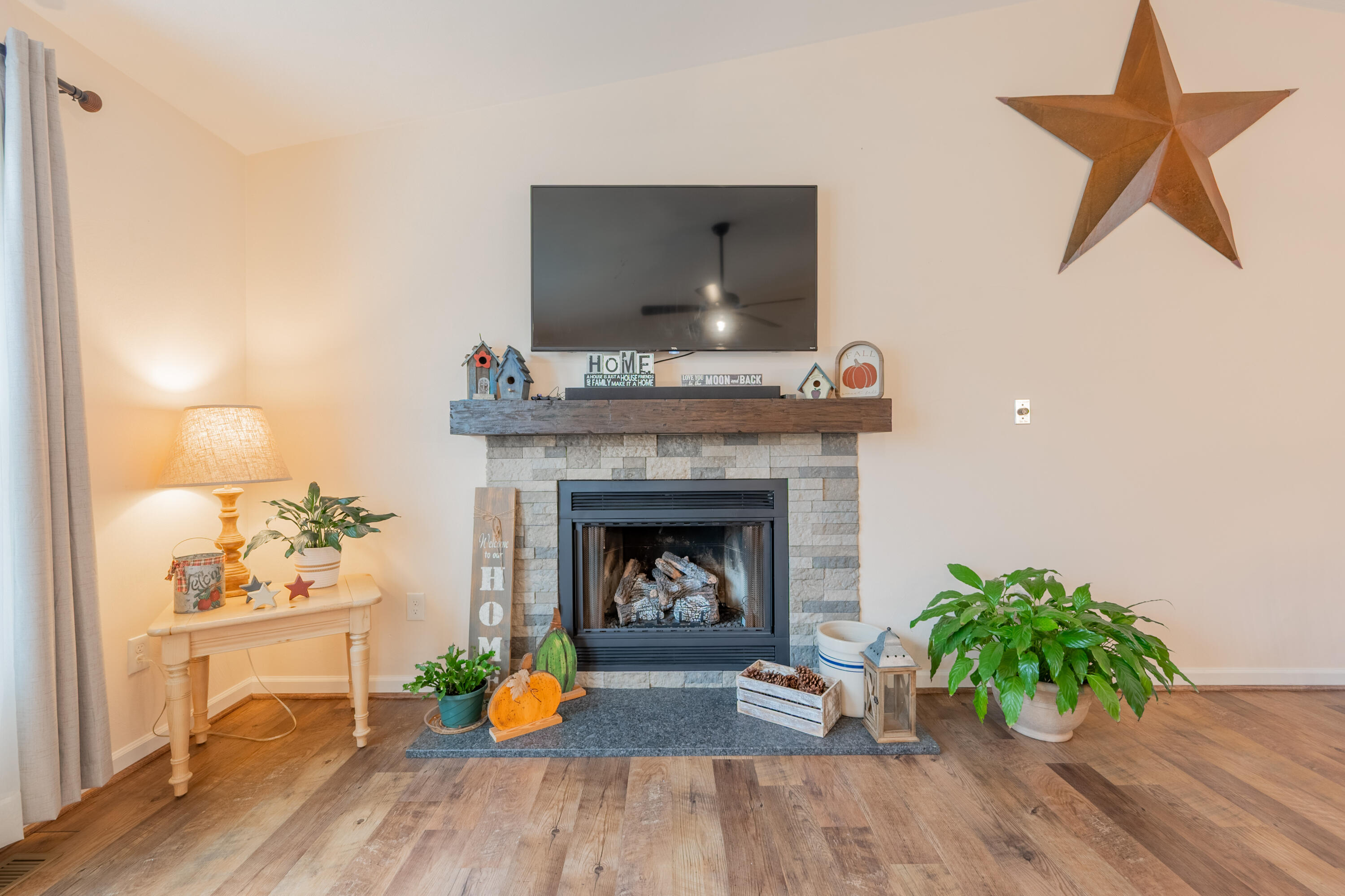 8011 Cedar Edge RD