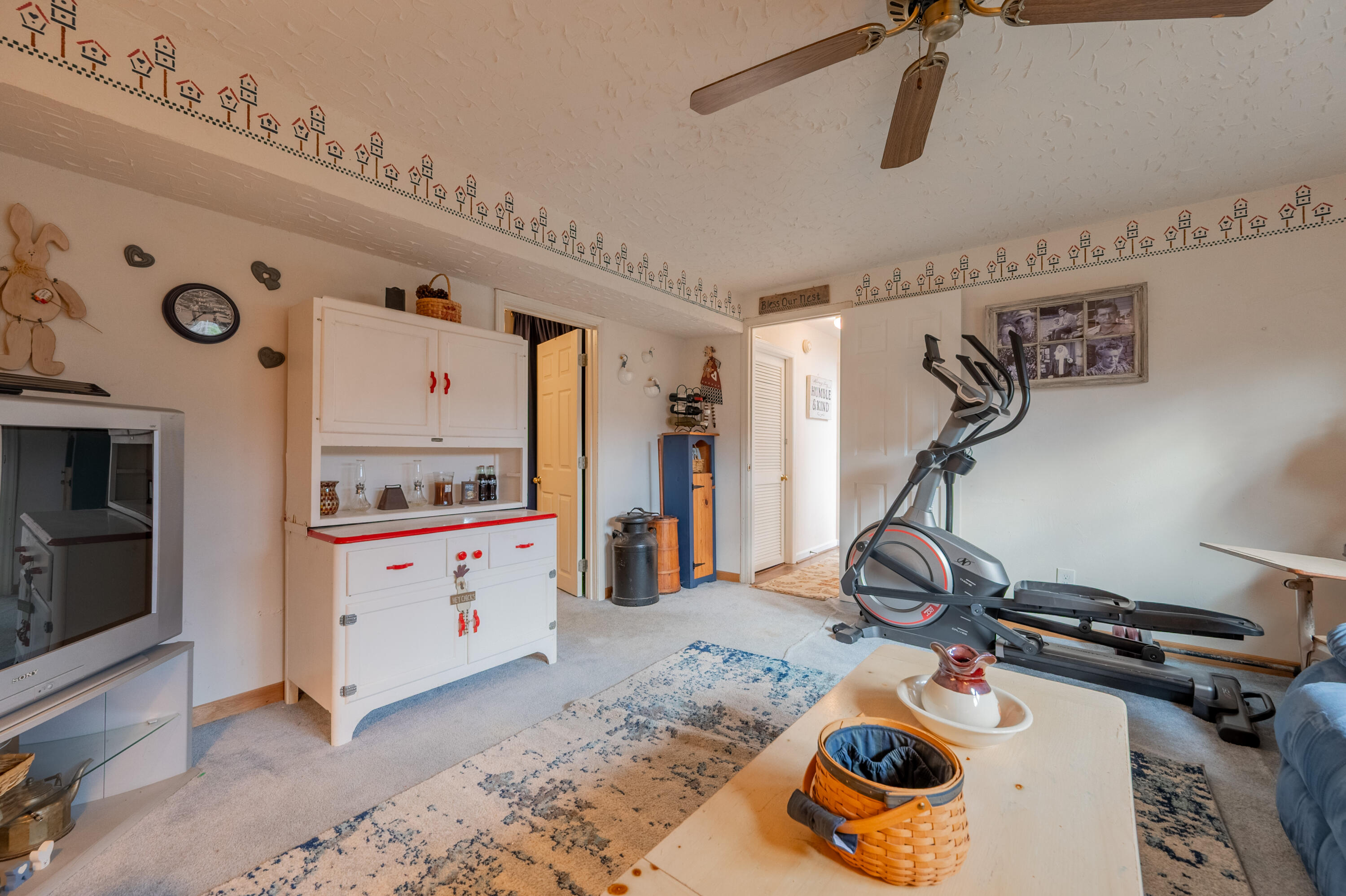 8011 Cedar Edge RD