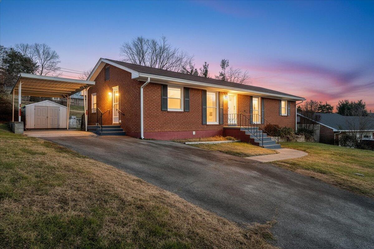 163 Tampa DR
