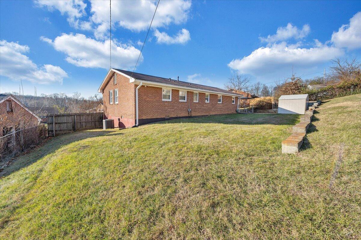 163 Tampa DR