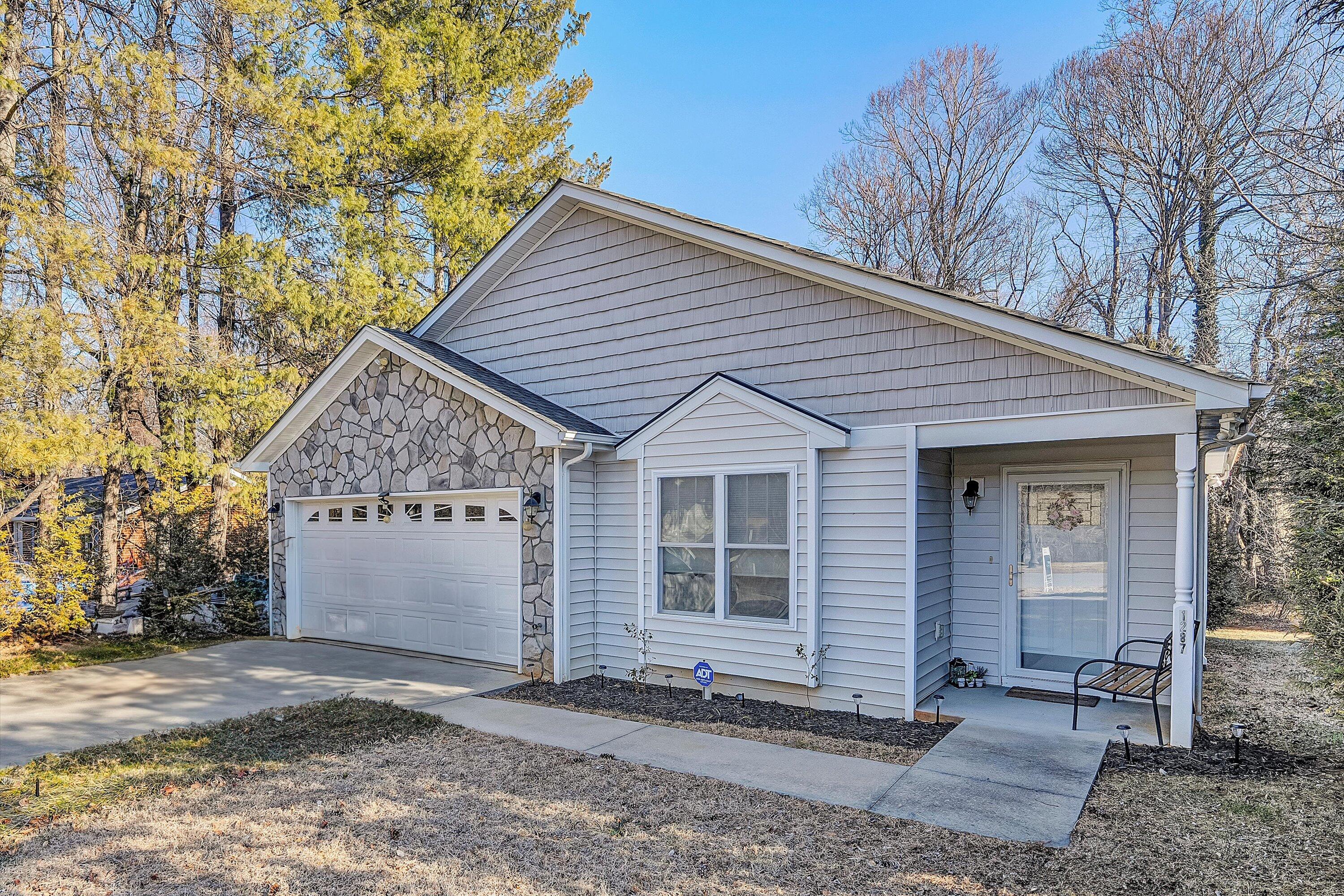 1287 Emerald Crest DR