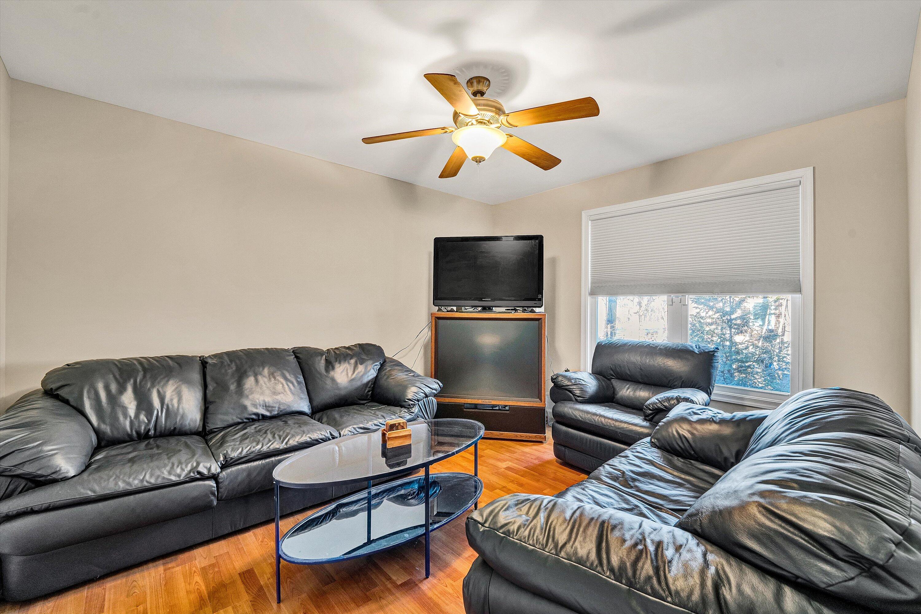 1287 Emerald Crest DR