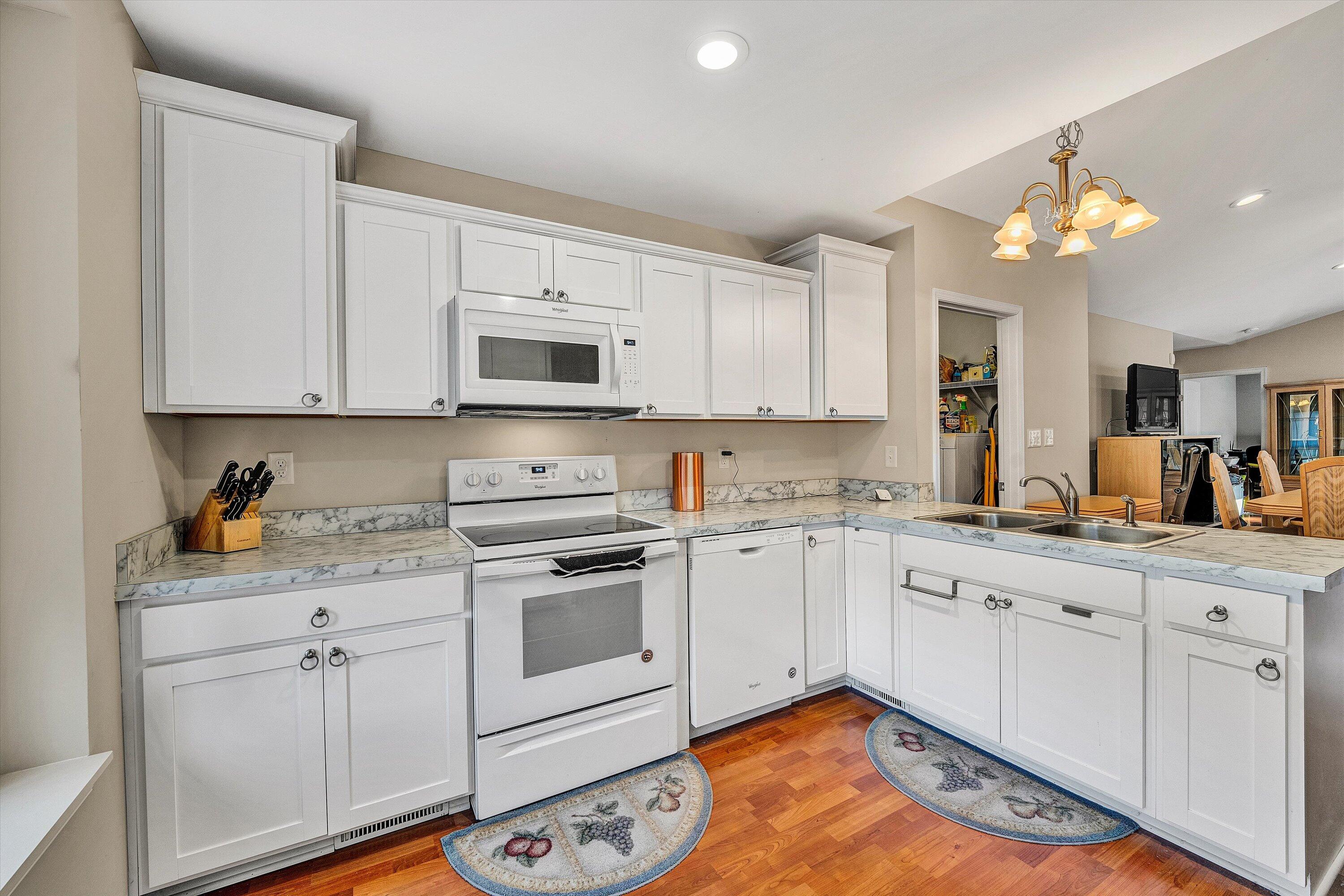 1287 Emerald Crest DR