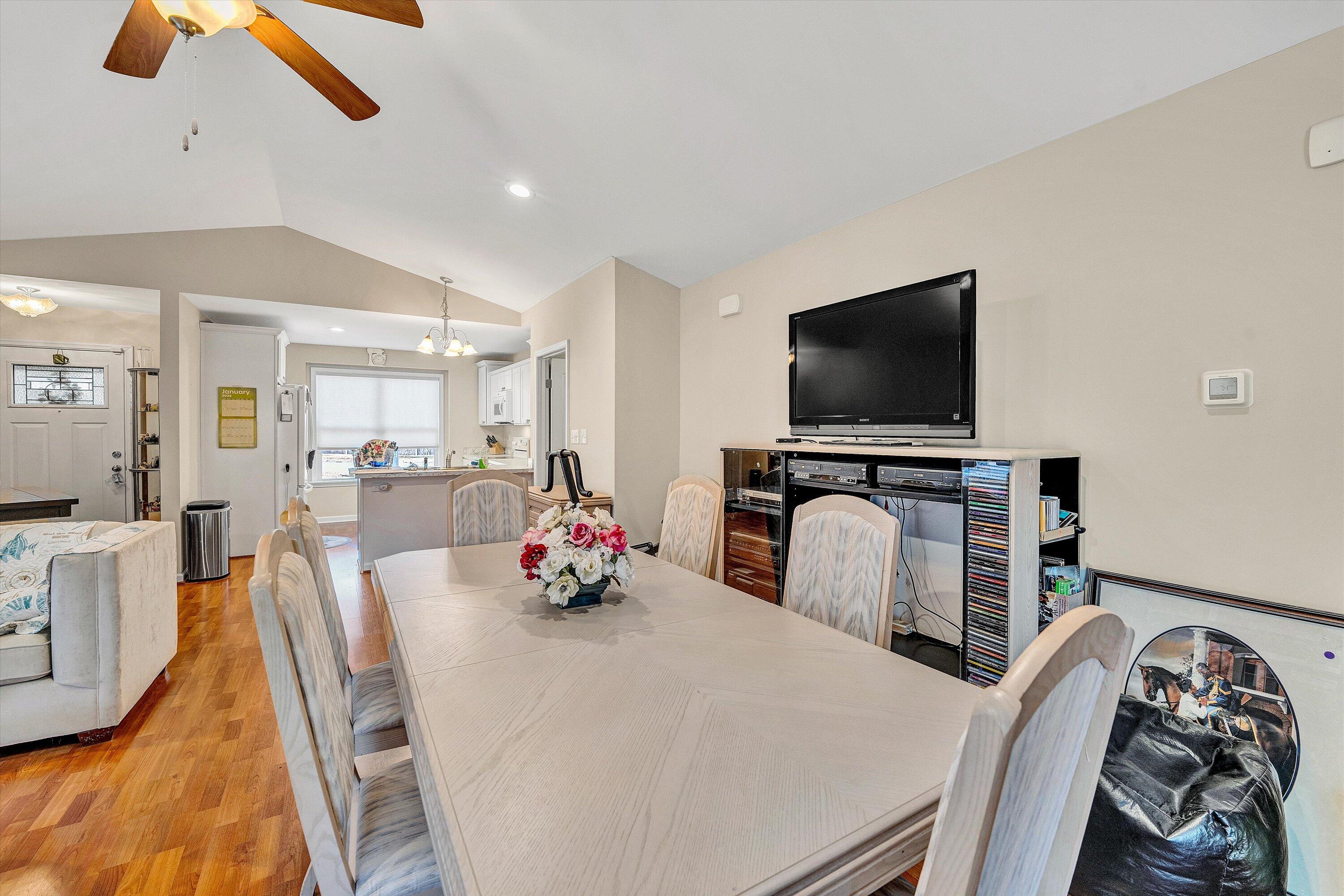 1287 Emerald Crest DR