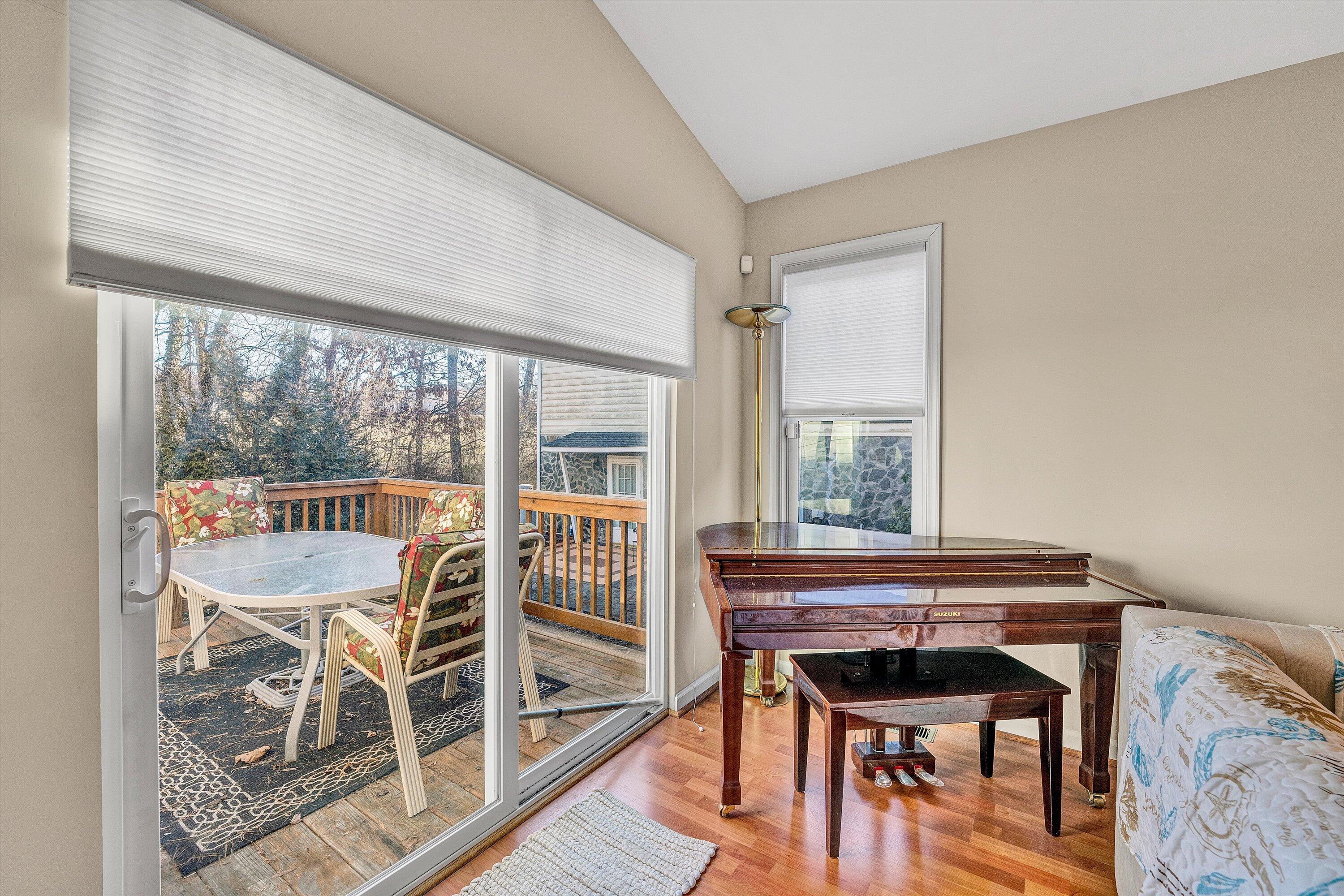 1287 Emerald Crest DR