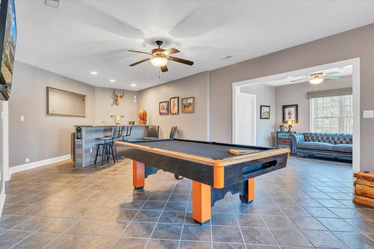 5565 Carons View LN