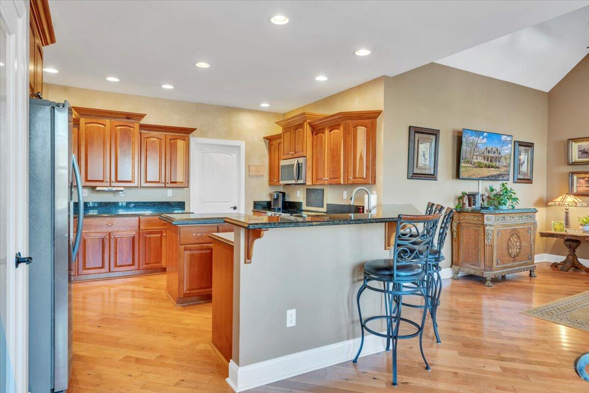 5565 Carons View LN