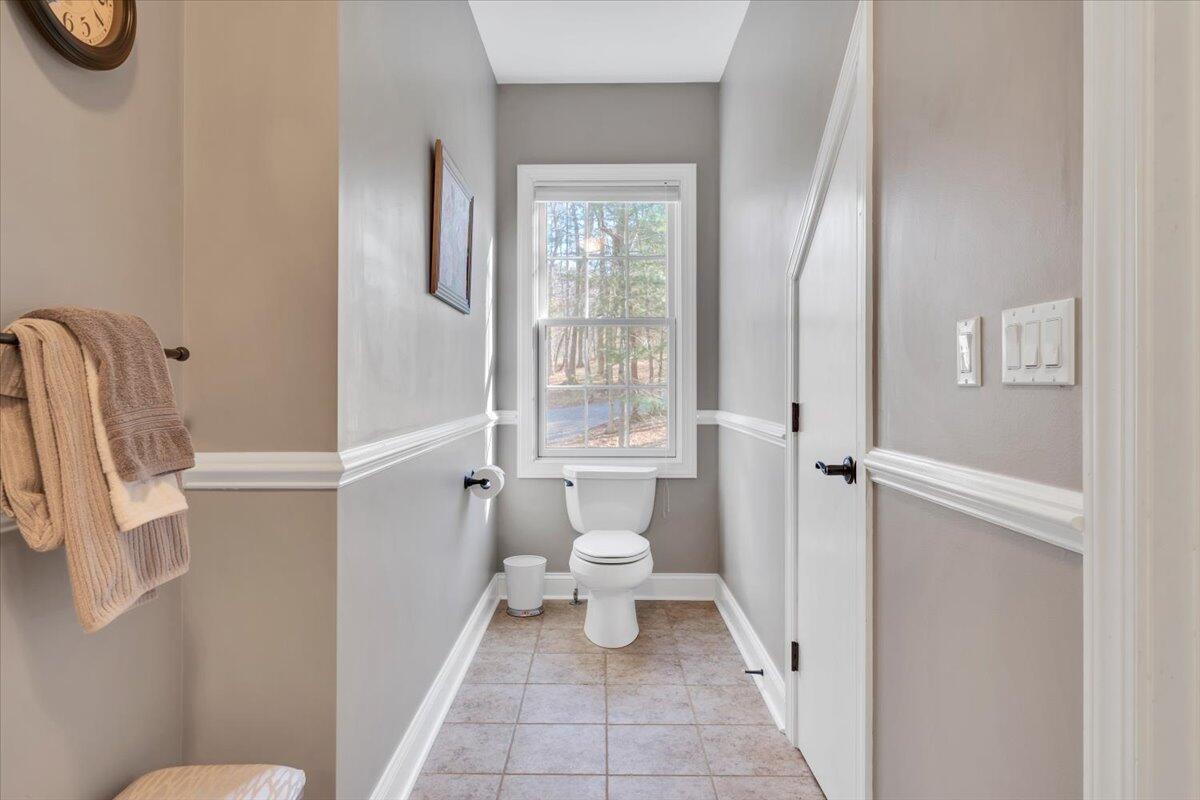 5565 Carons View LN