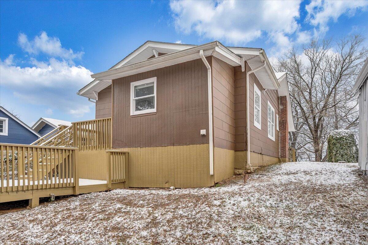1507 Gladstone AVE SE