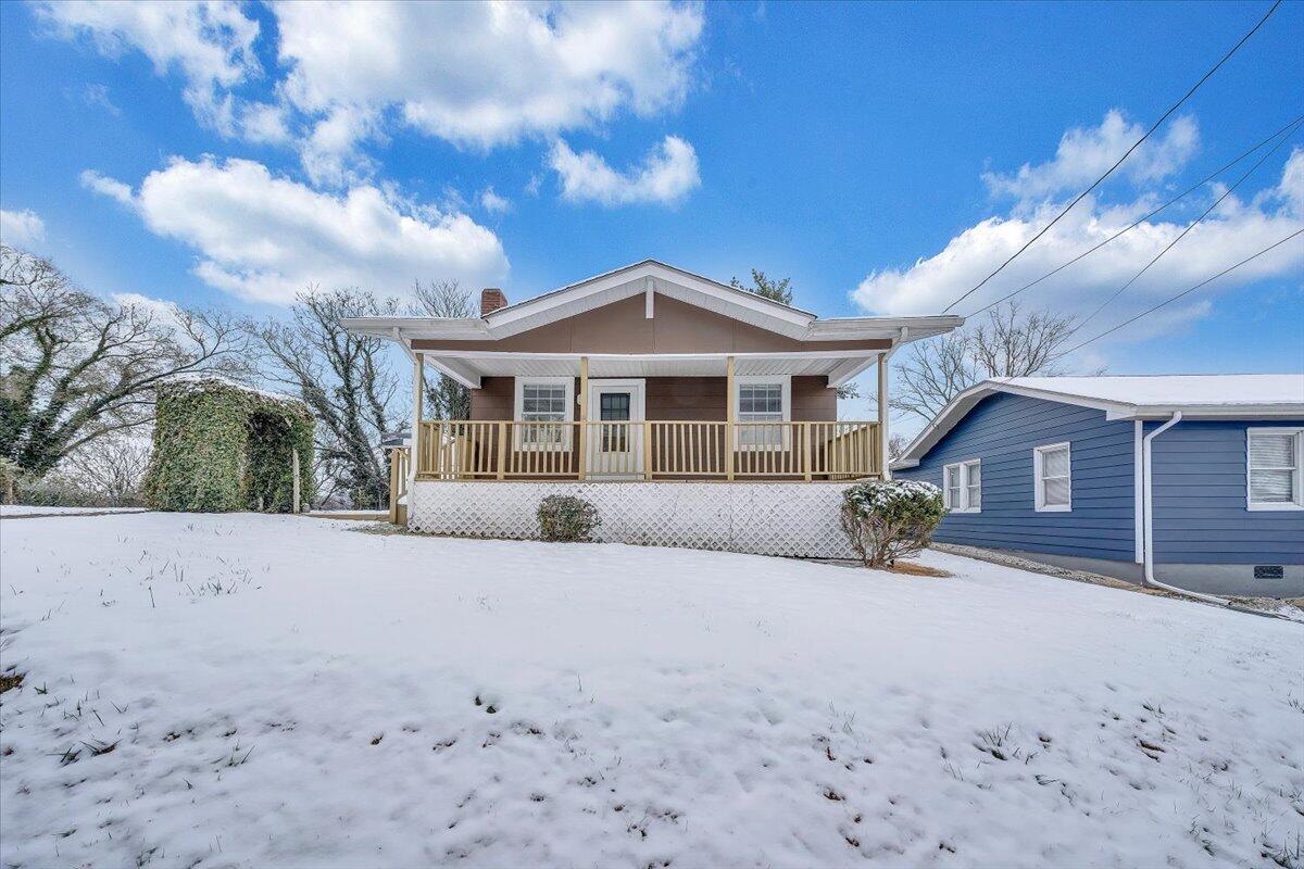 1507 Gladstone AVE SE