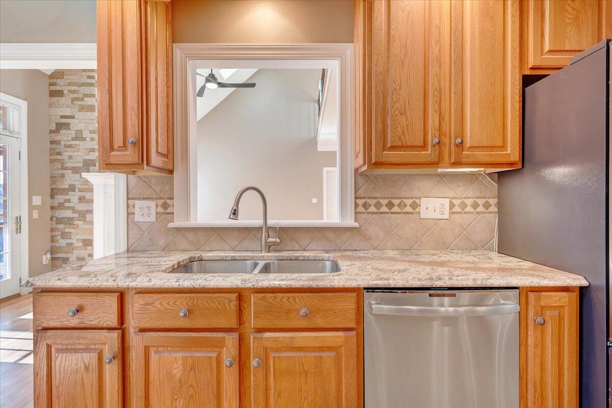 232 Post Oak DR