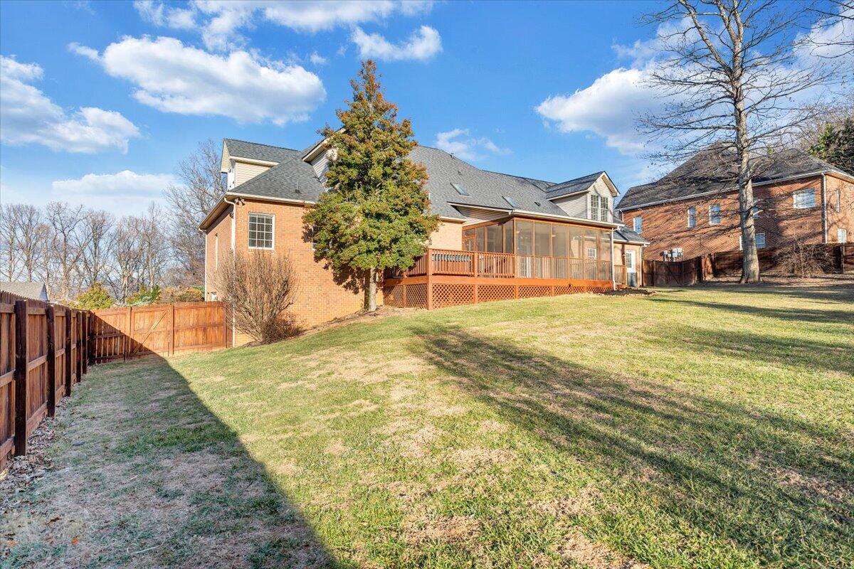 232 Post Oak DR