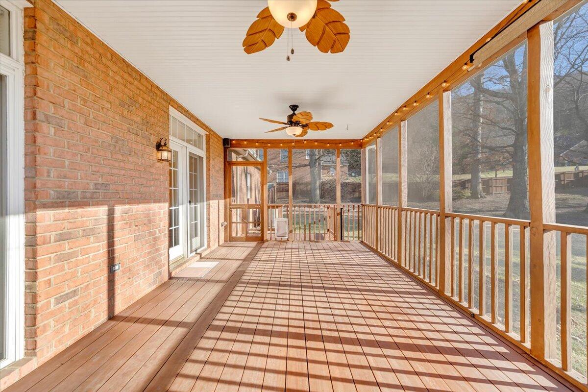 232 Post Oak DR