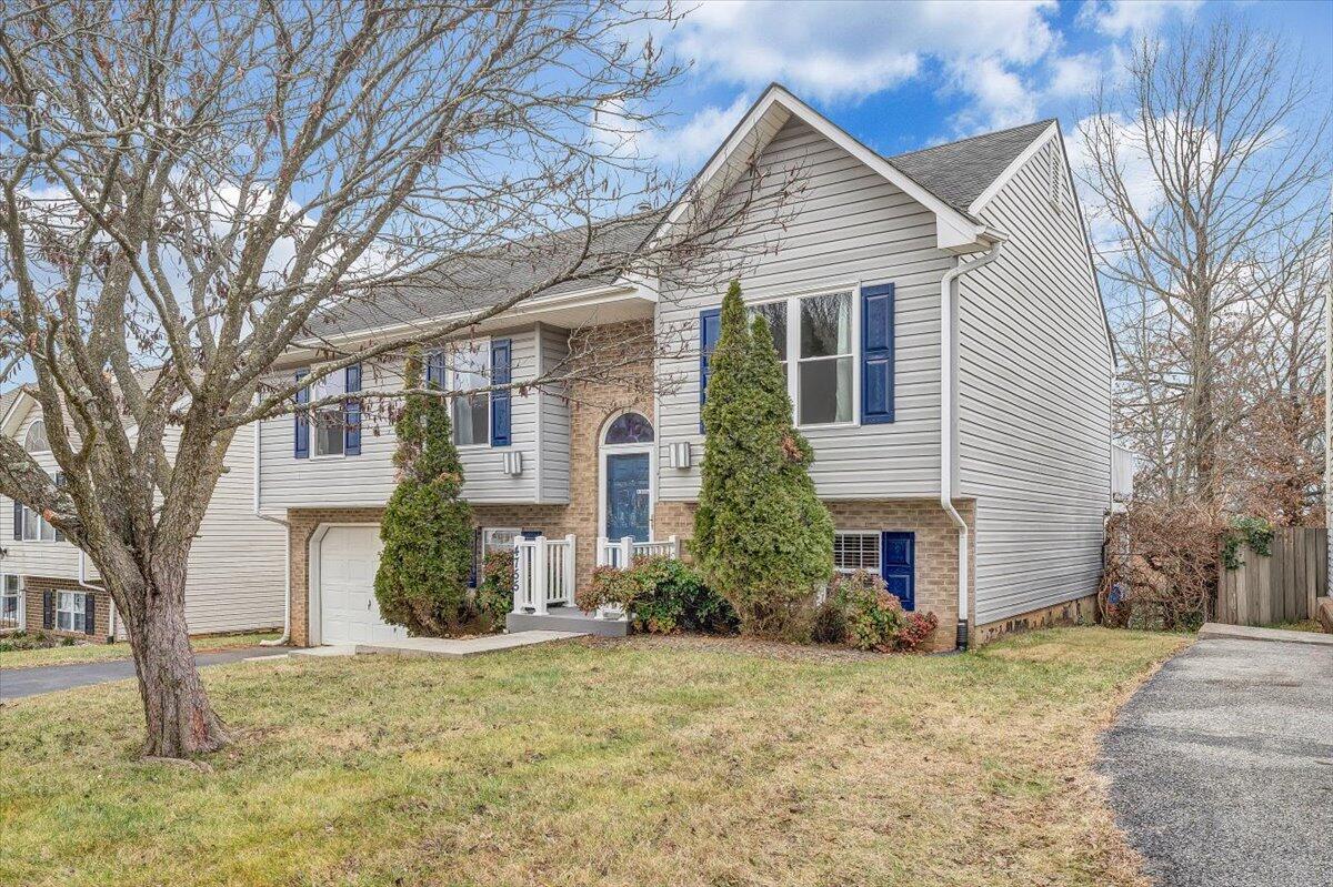 4755 Westvale RD NE