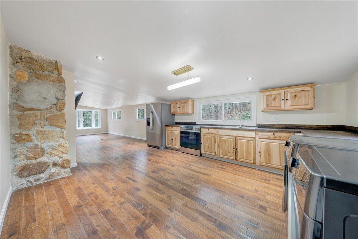 1203 1203 Bottom Creek Lane LN