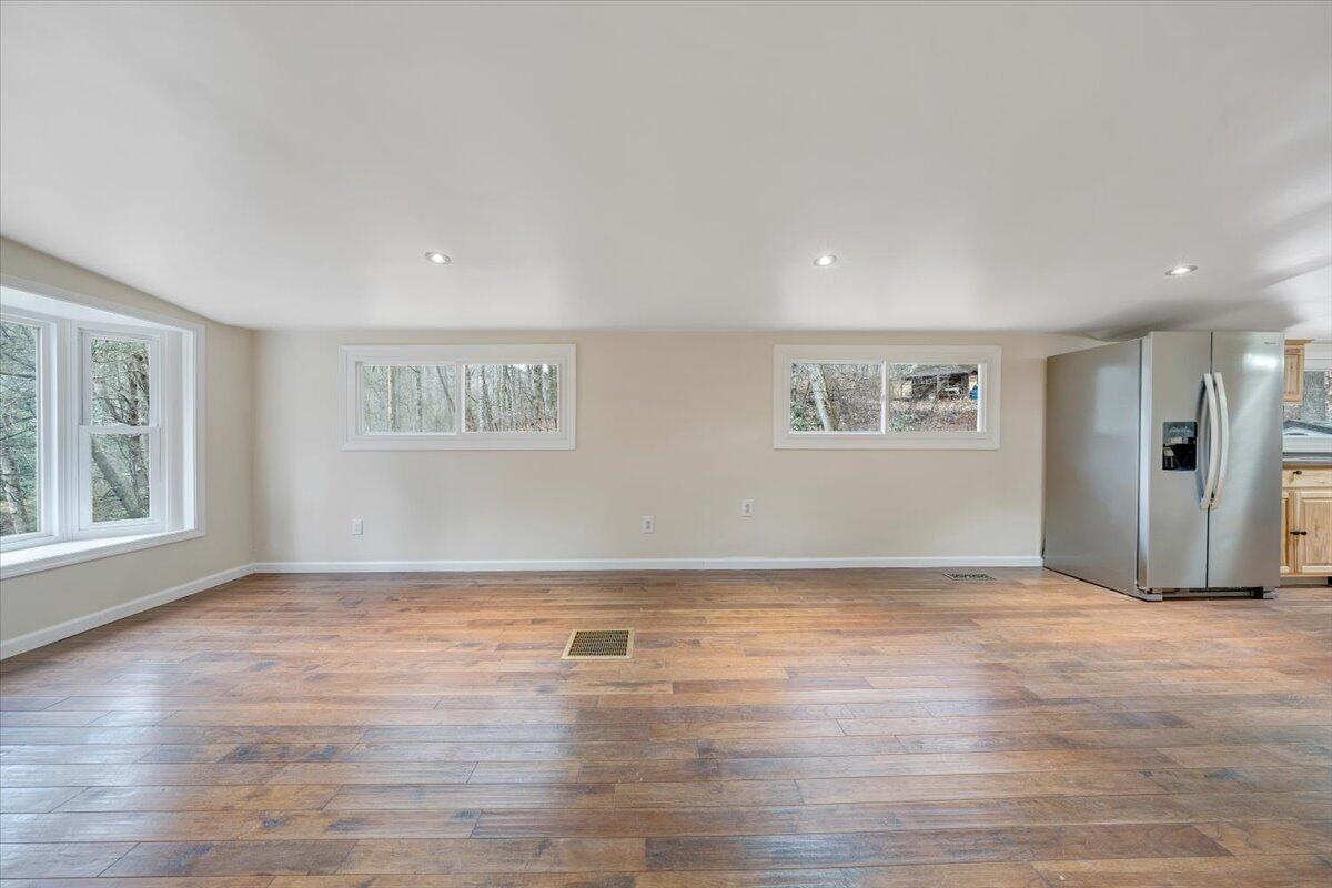 1203 1203 Bottom Creek Lane LN