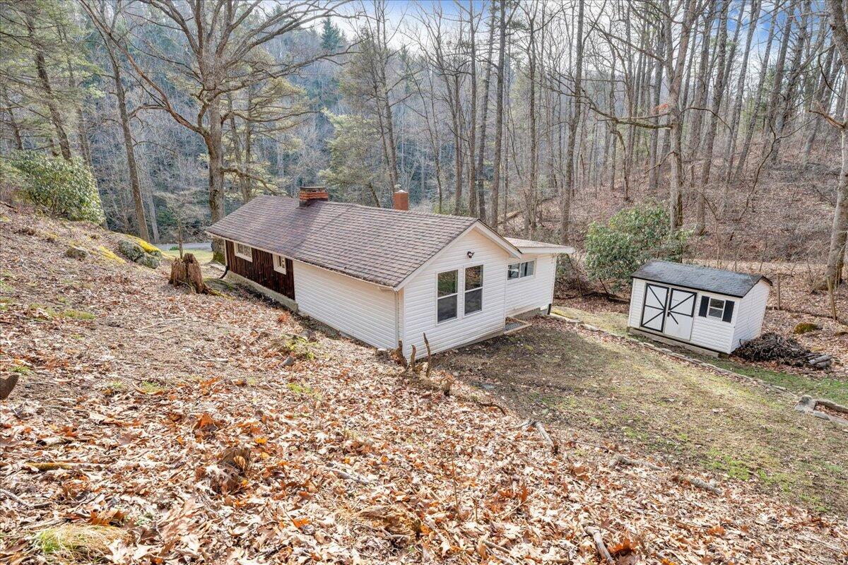 1203 1203 Bottom Creek Lane LN