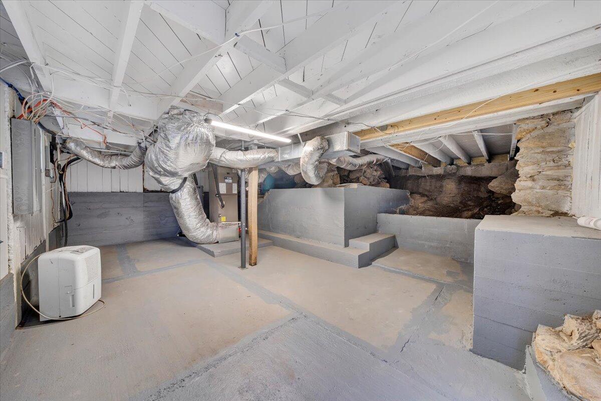 1203 1203 Bottom Creek Lane LN