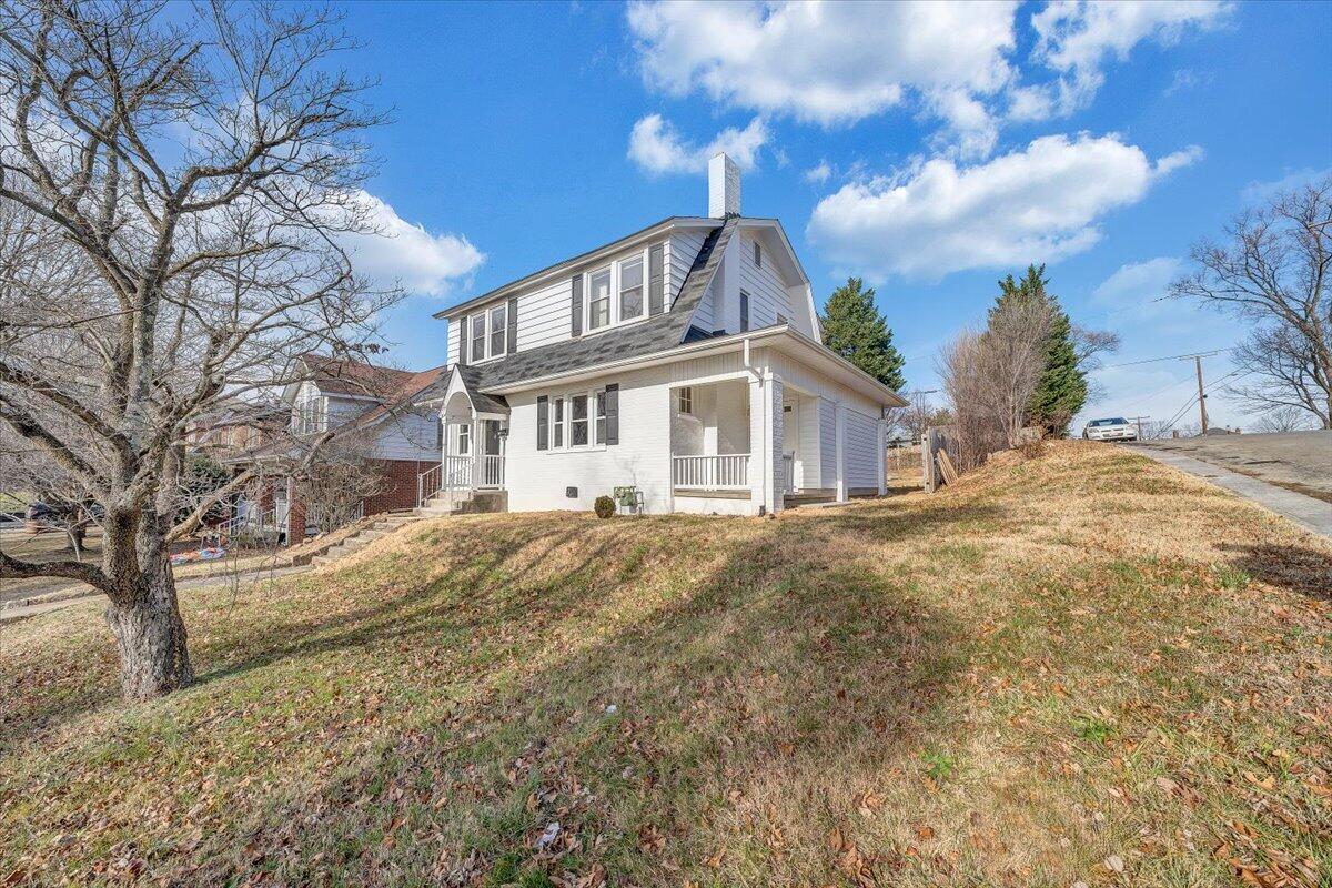 1601 Bluemont AVE SW