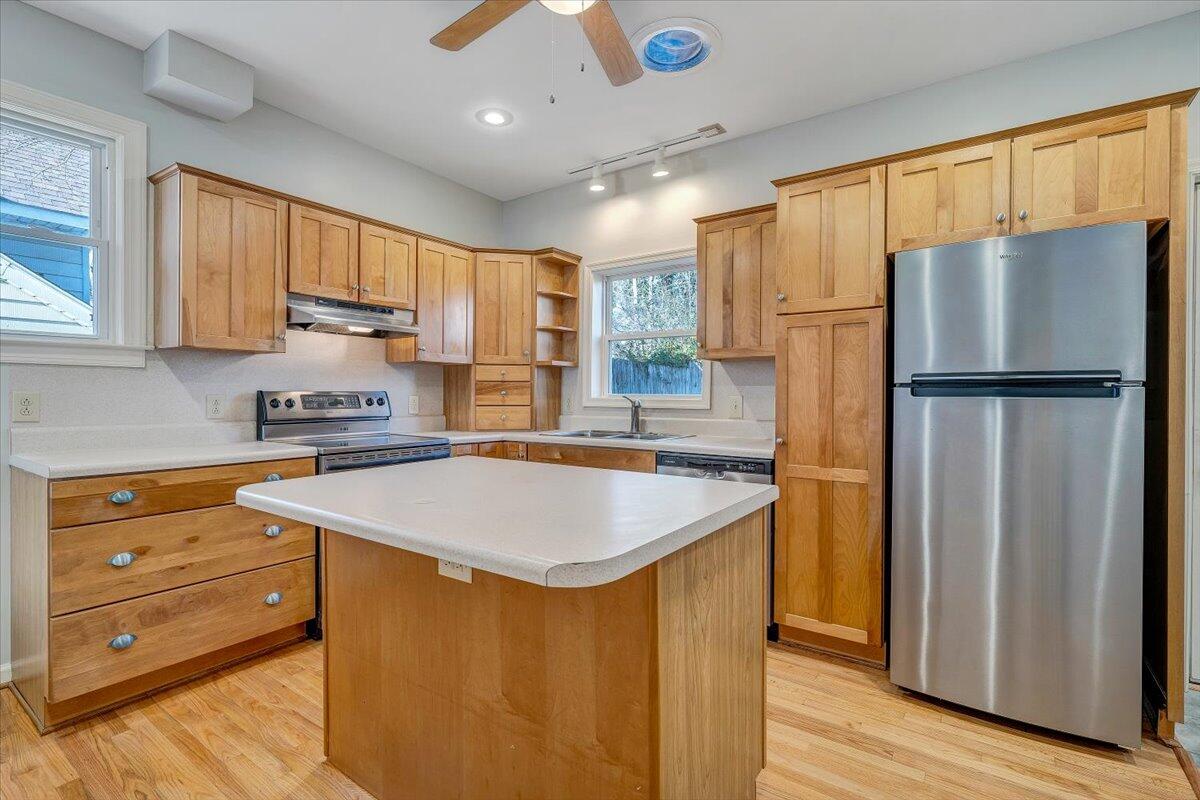 1601 Bluemont AVE SW