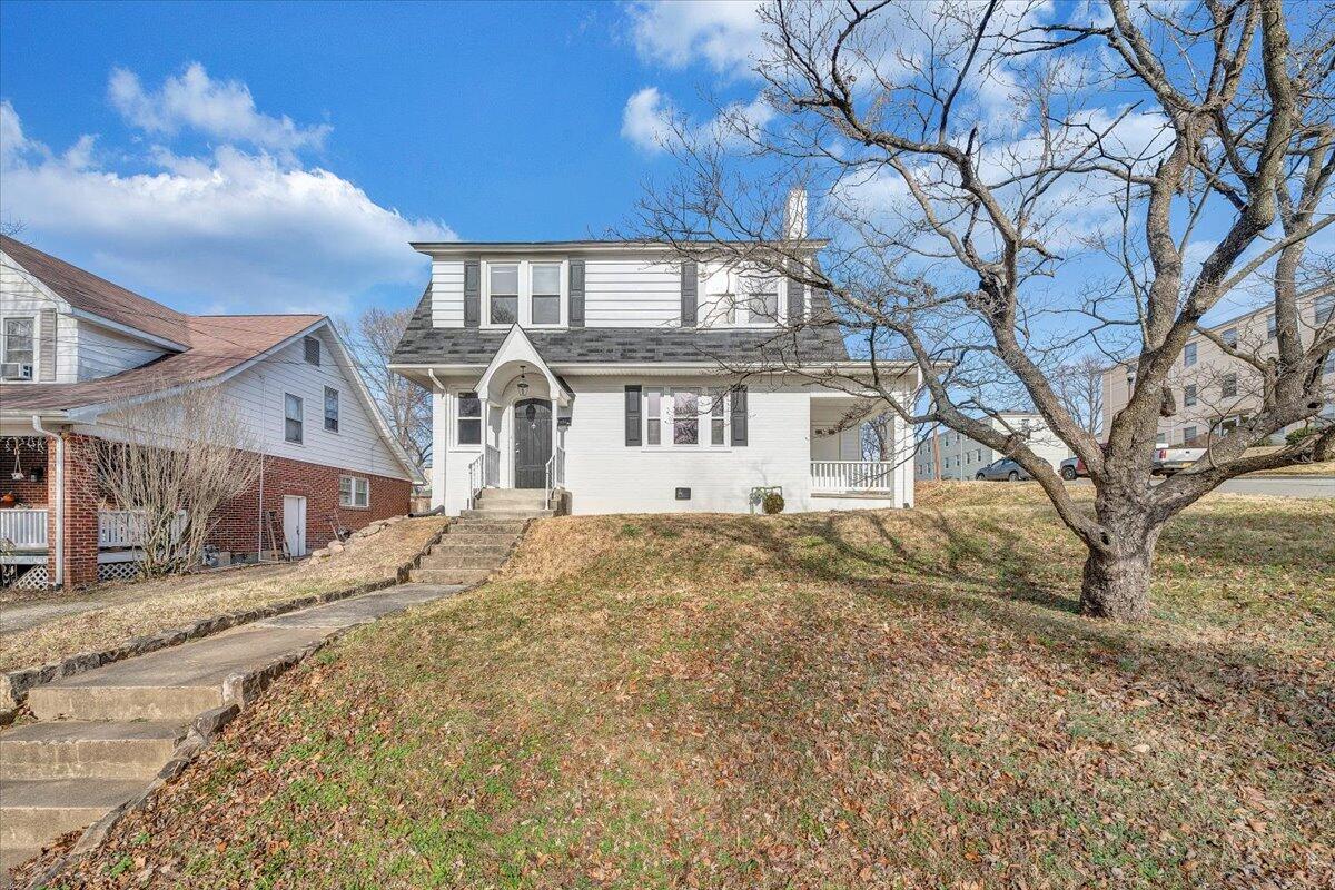 1601 Bluemont AVE SW