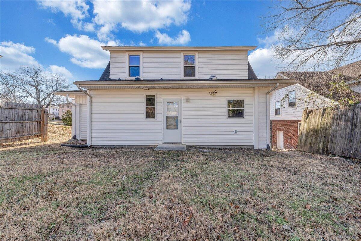 1601 Bluemont AVE SW